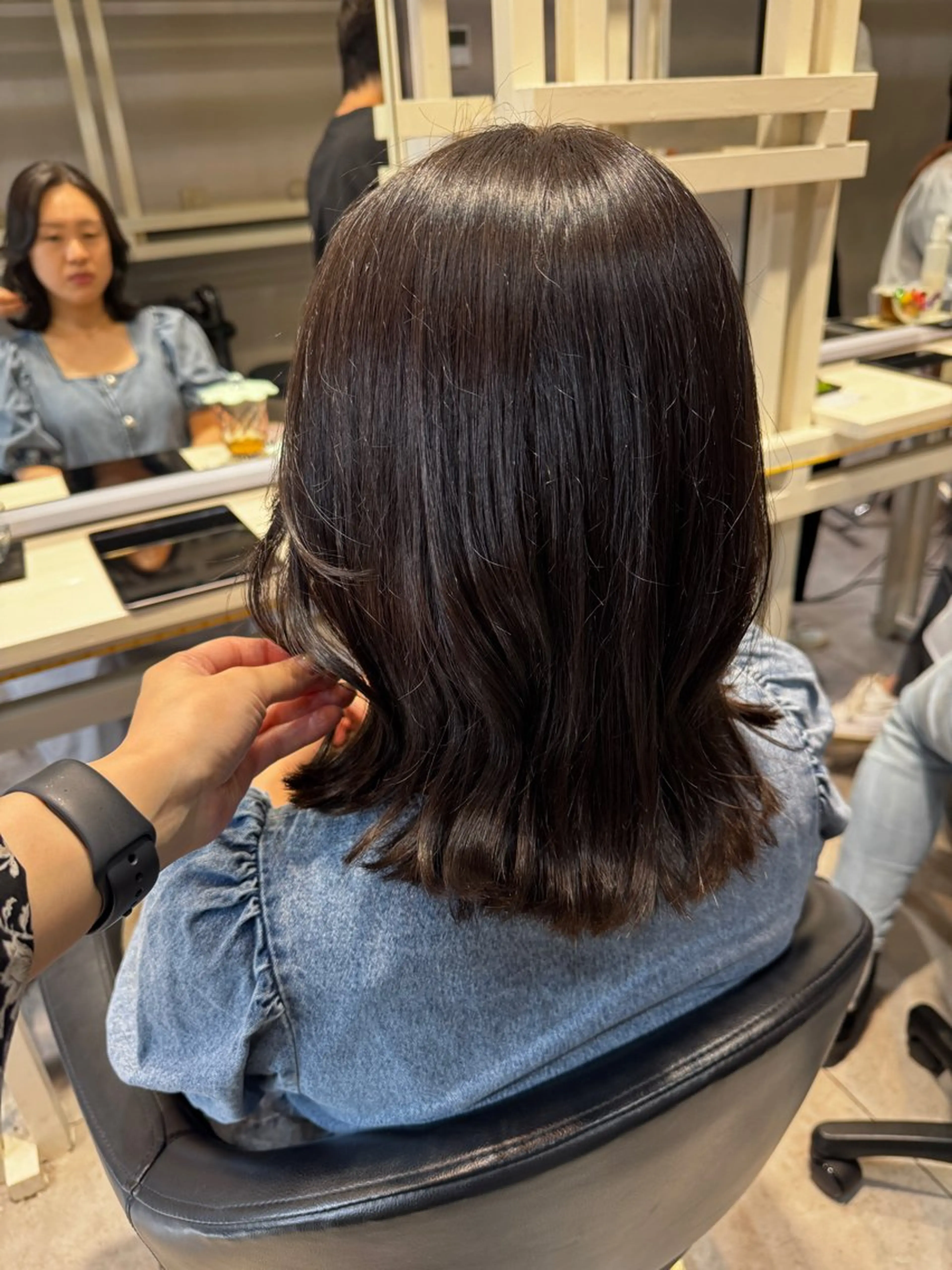 ミディアム くびれヘア カット Dxxxx III所属・オシャレ女性目線の 大人メンズ❁⃘*.ﾟのヘアスタイル