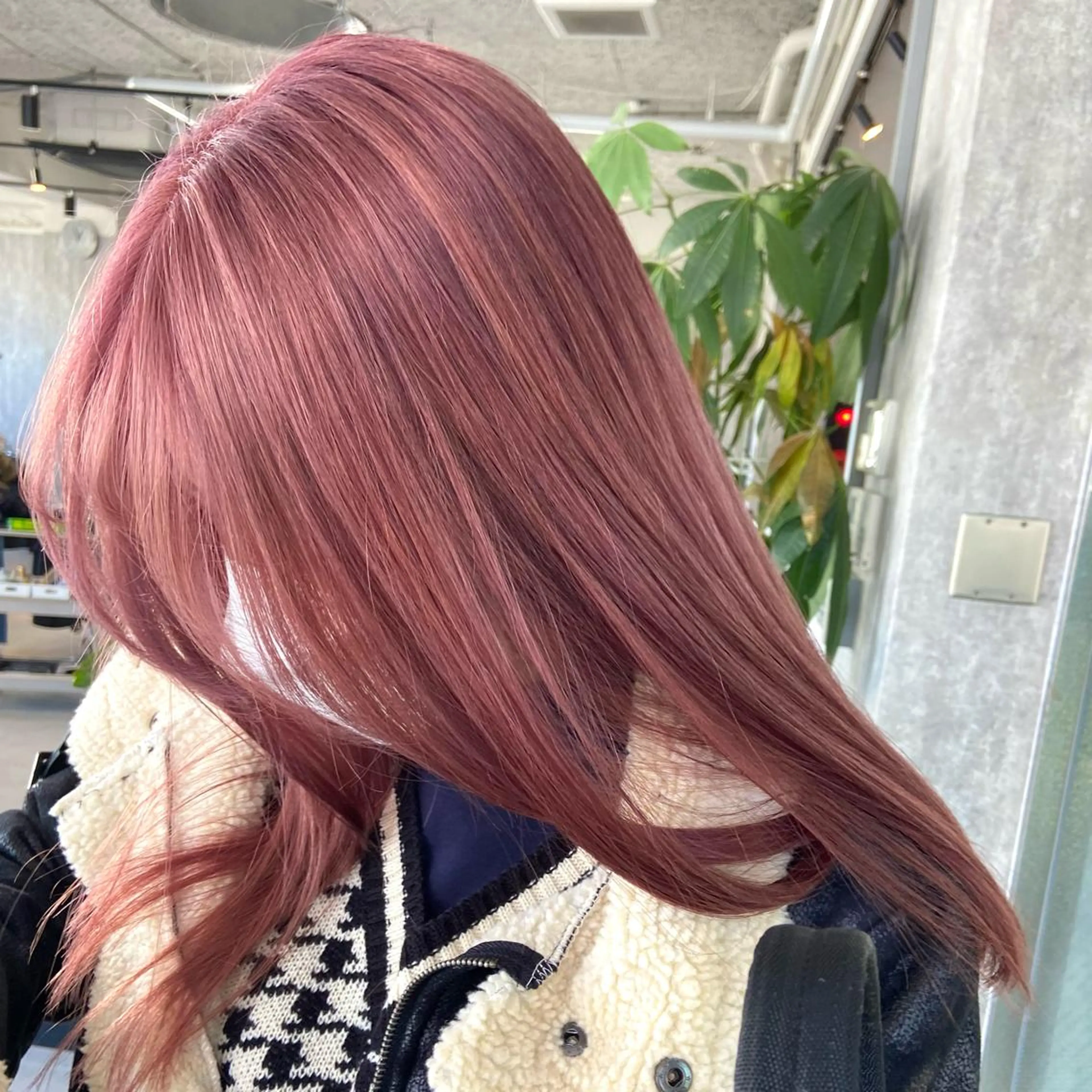 ロング カラー ヘアアレンジ ベージュカラー ピンクカラー ピンクベージュ TIDEHAIR SHIHOのヘアスタイル