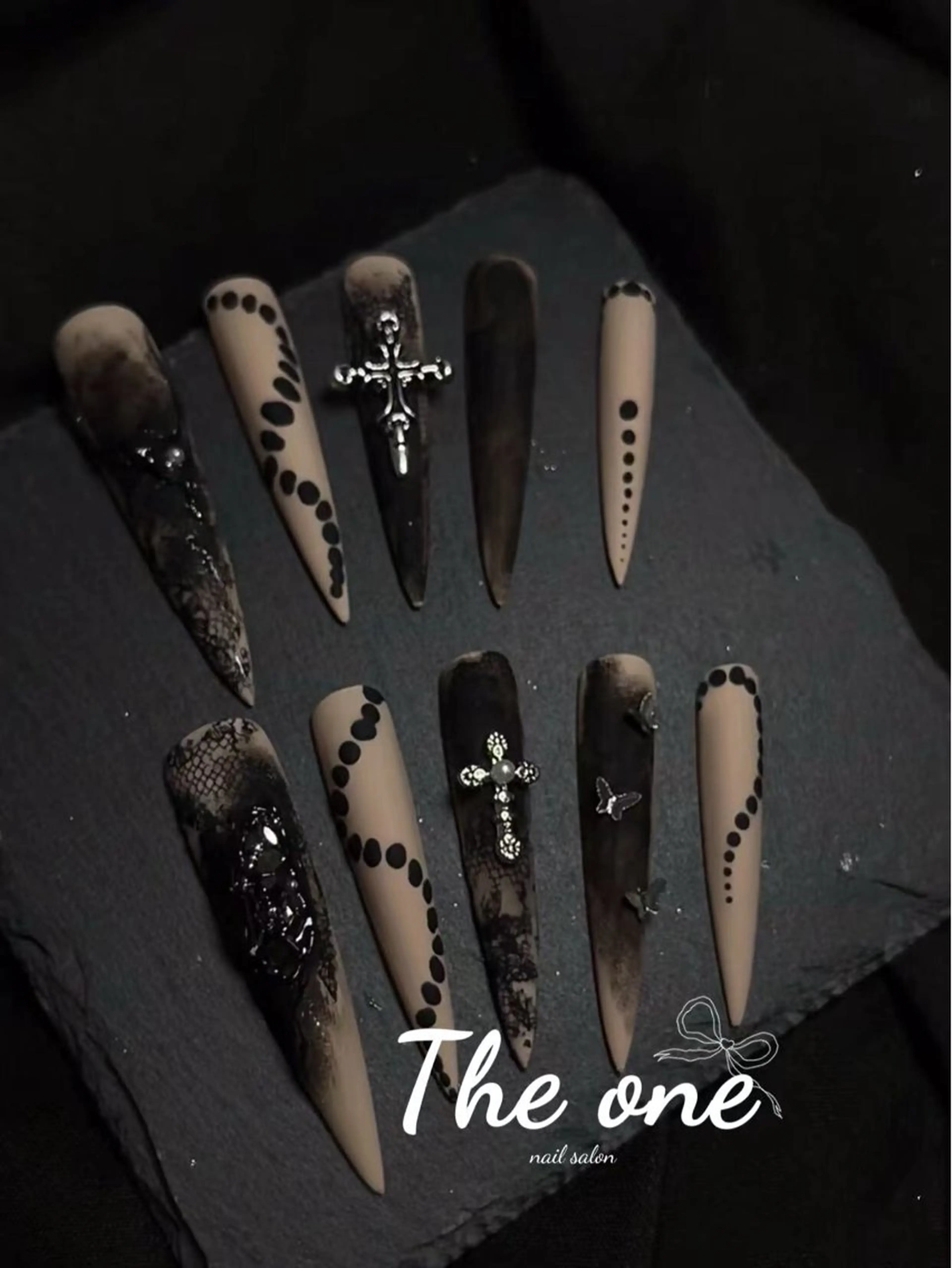 ネイル The ONE栄店 横地のネイルデザイン