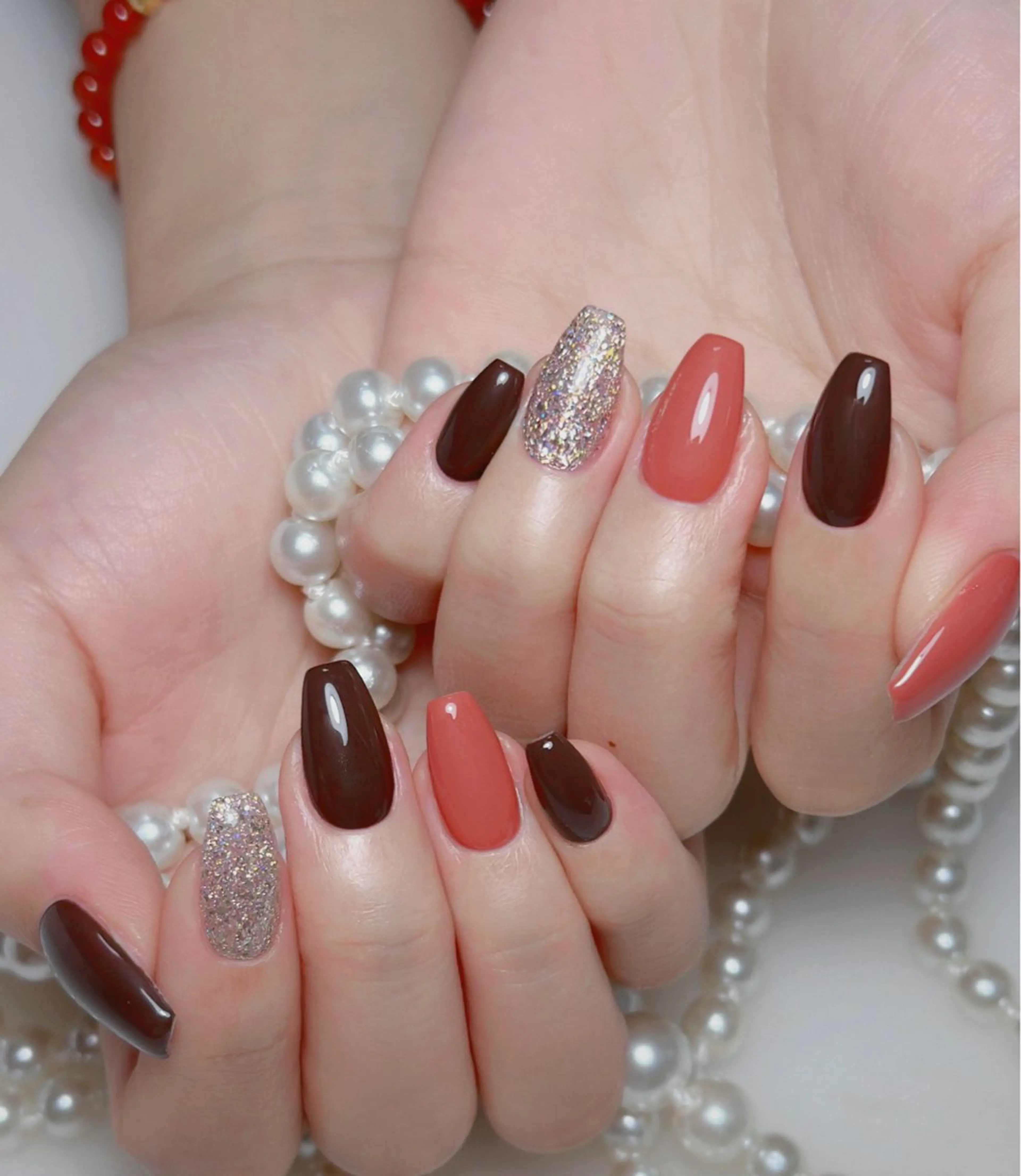 ネイル オーロラネイル 長さ出し フットネイル 韓国ネイル ラメ(グリッター) 👍thumbs up nail👍のネイルデザイン