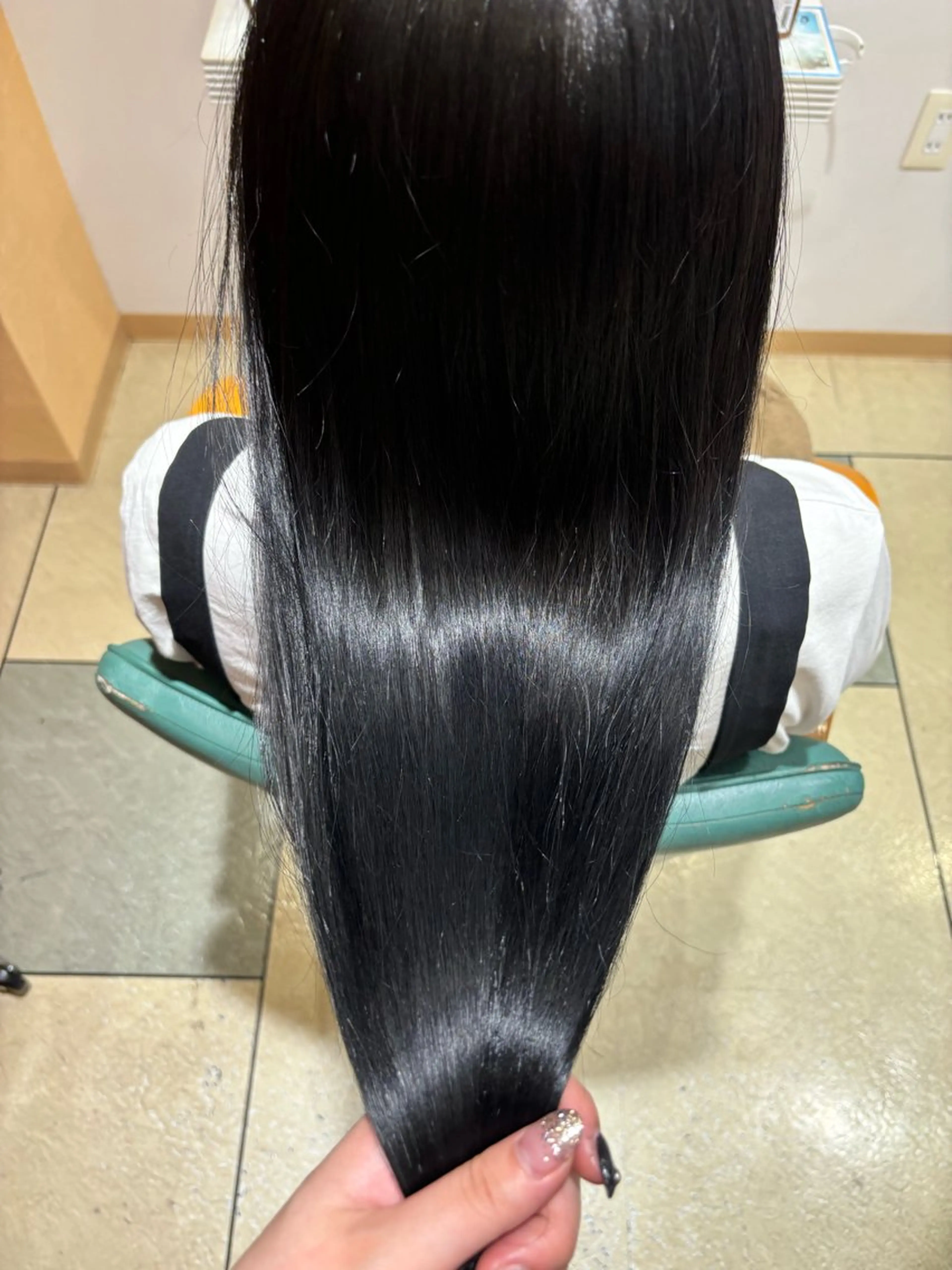 ロング カラー 髪質改善 レイヤーカット トリートメント カット ヘアカラー トリートメント 透明感カラー/ くびれヘア🌸ユウユのヘアスタイル