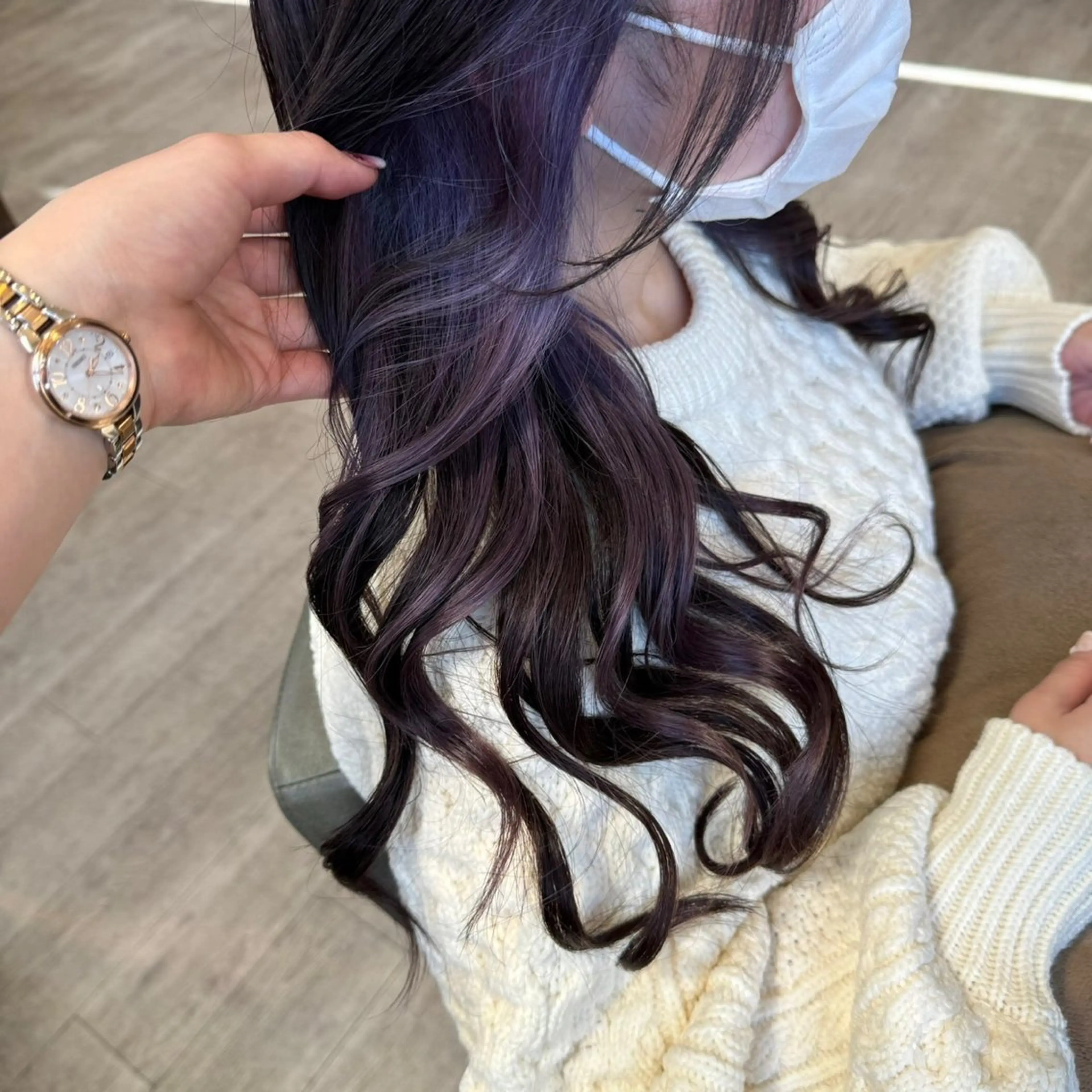 ロング 西 沙菜/トレンド カラー/透明感カラーのヘアスタイル