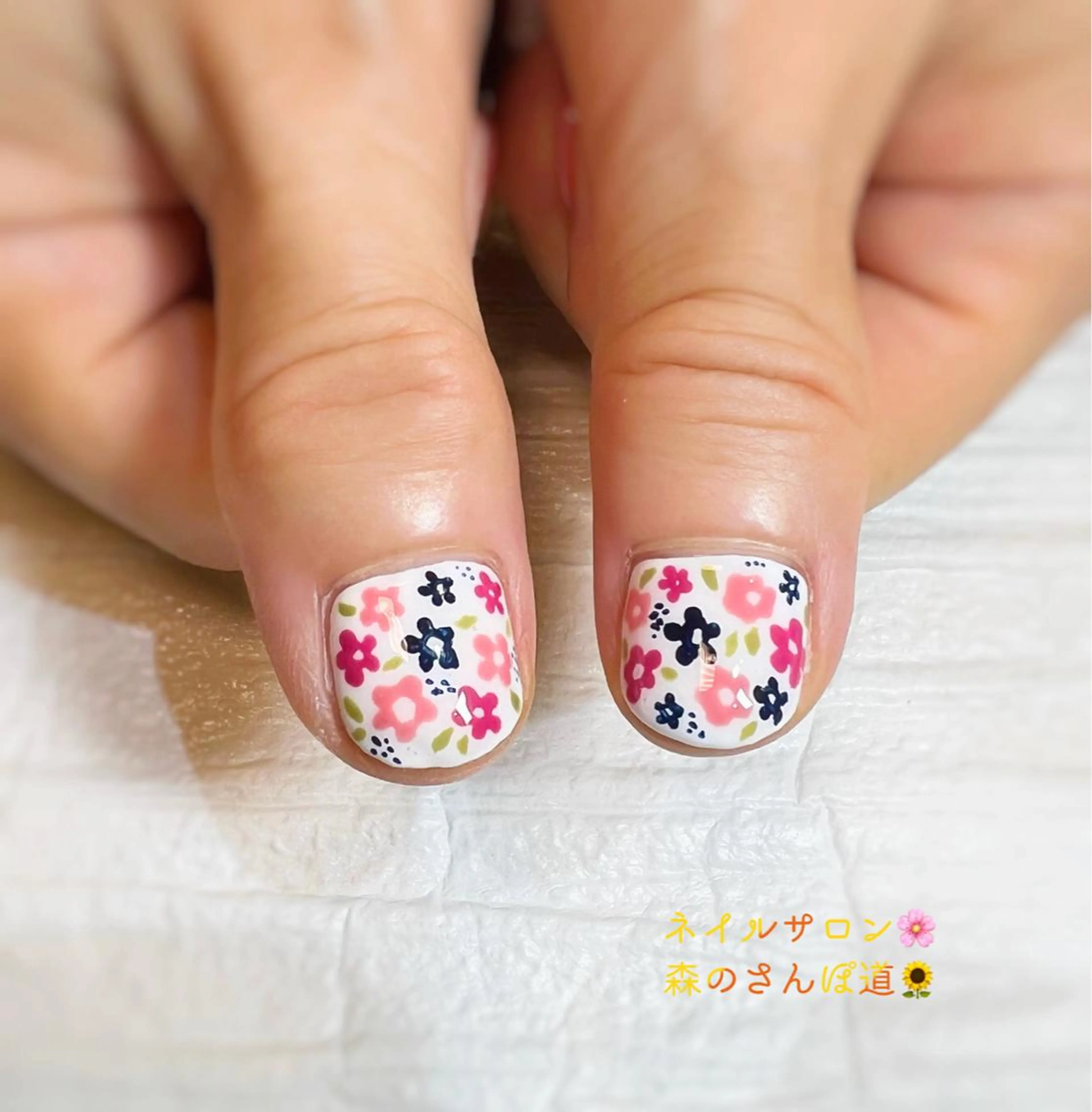ネイル ハンドネイル 森のさんぽ道所属・ショートネイル 森のさんぽ道のネイルデザイン