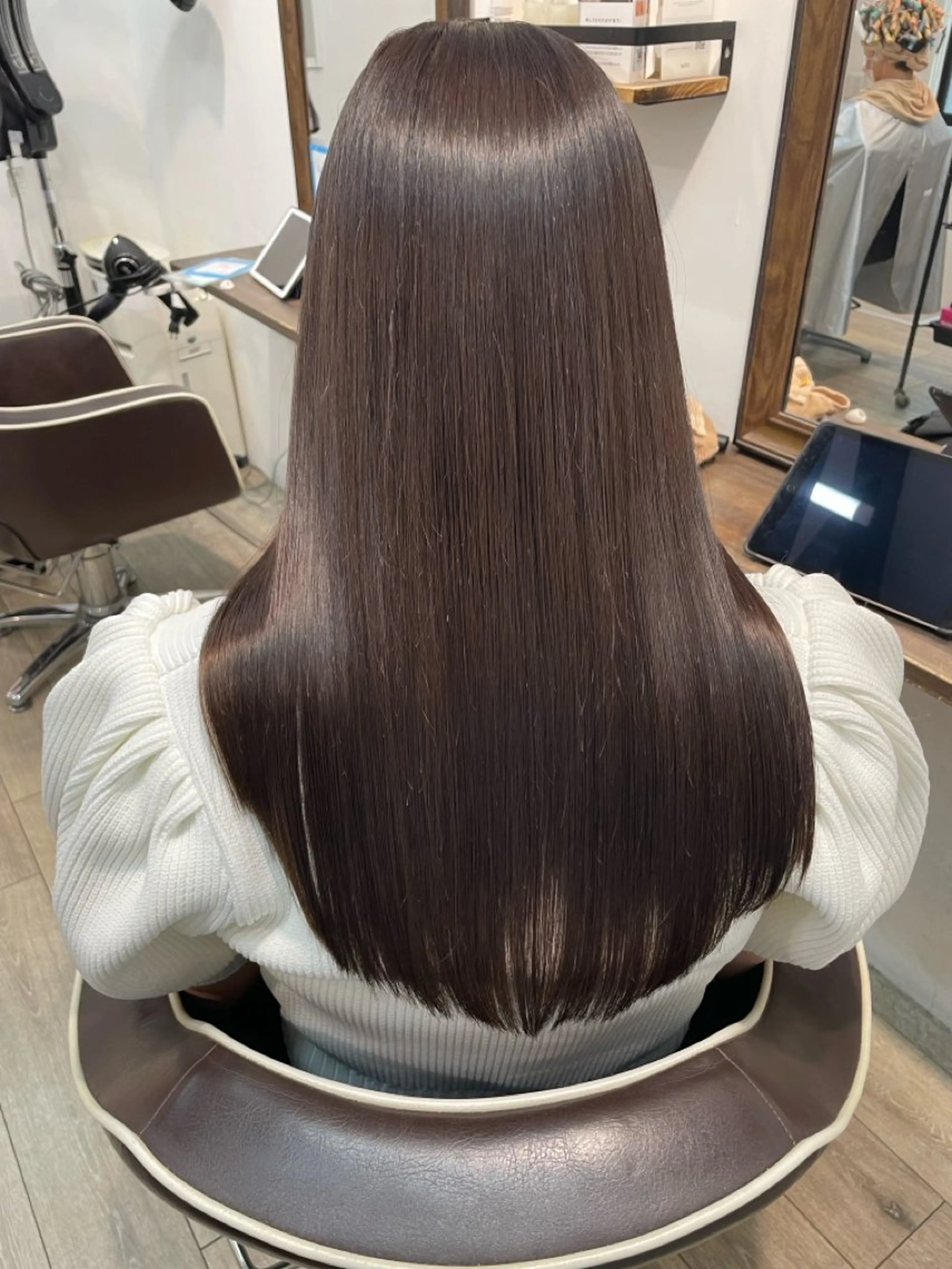 カラー Lowha　ageo maiのヘアスタイル