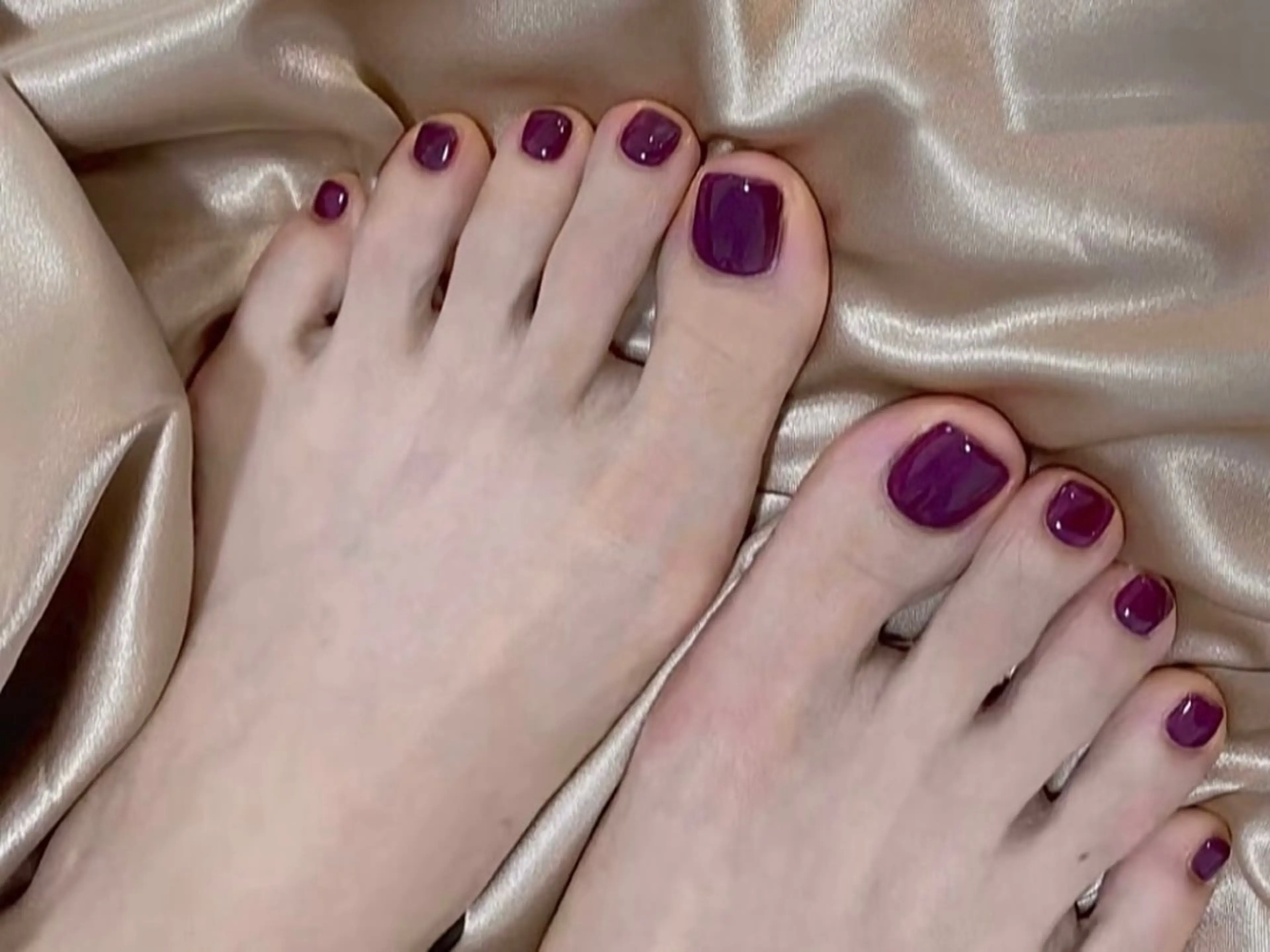 池袋NEW【フットネイル】足元を彩るワンカラー2色OKの写真