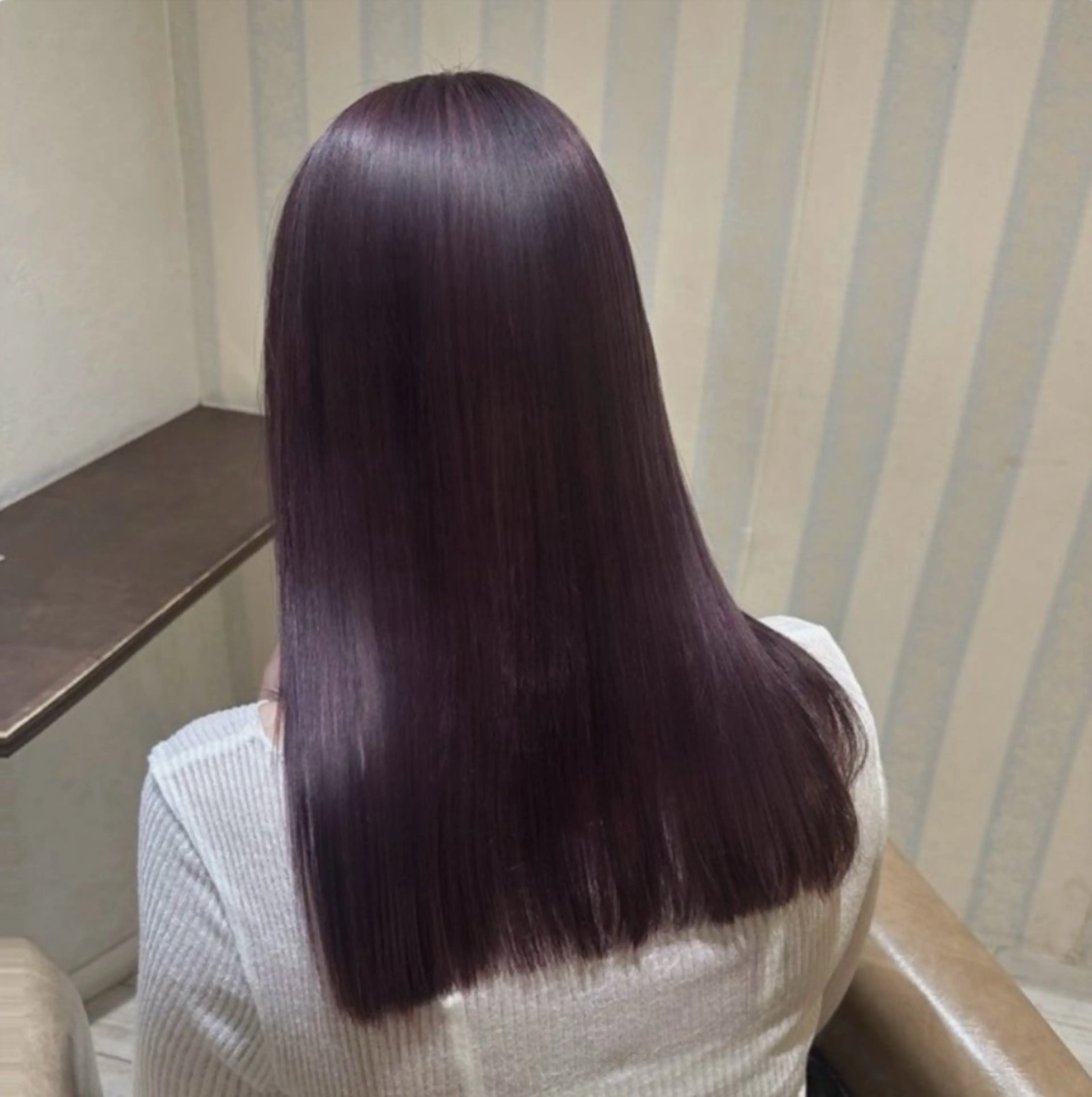 【ダメージさせない】うる艶酸性カラー  トリートメント付の写真