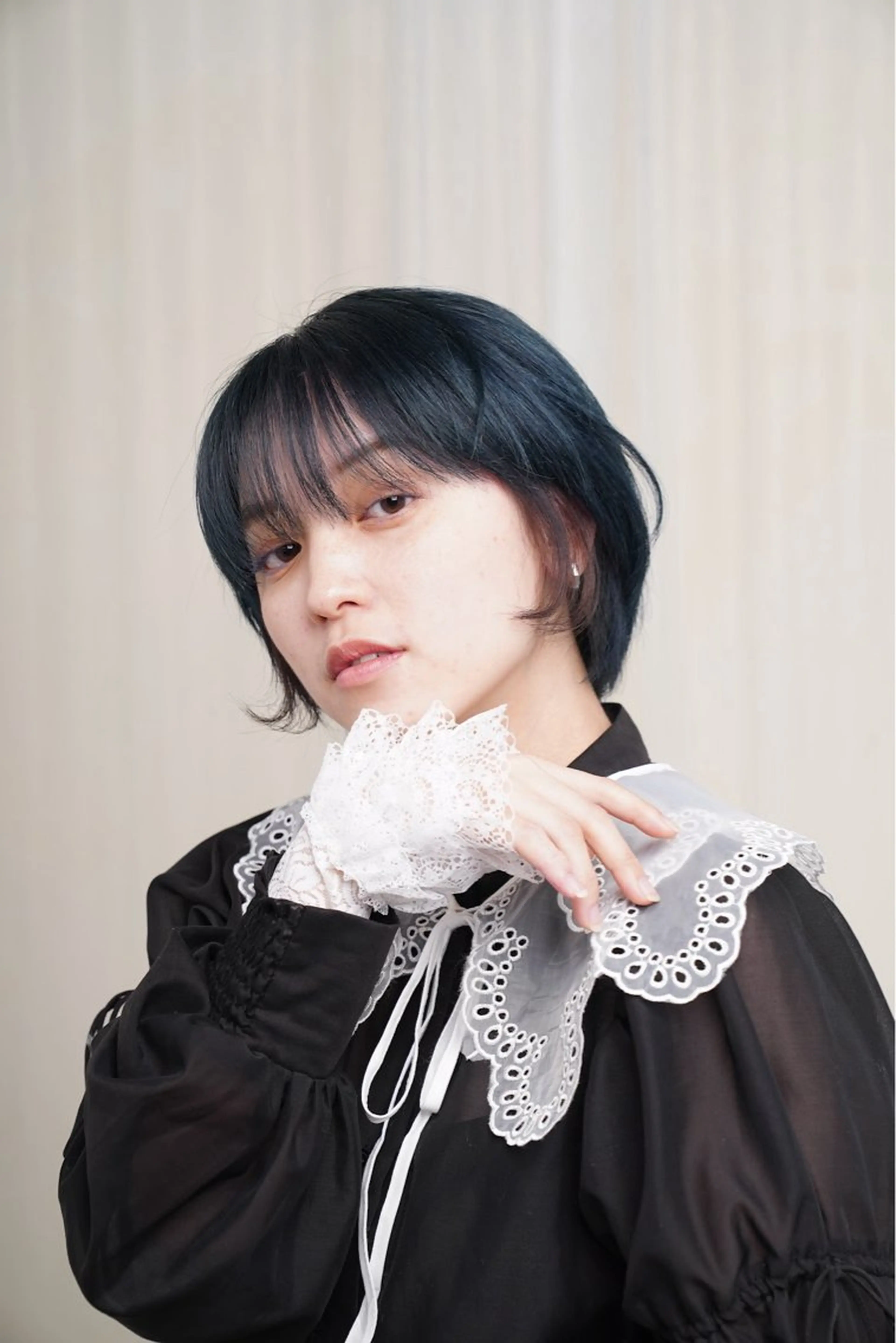ショート カラー ブラウンカラー イヤリングカラー ネイビーカラー カット ヘアカラー 似合わせカット💙 いぐち しょうた💙のヘアスタイル