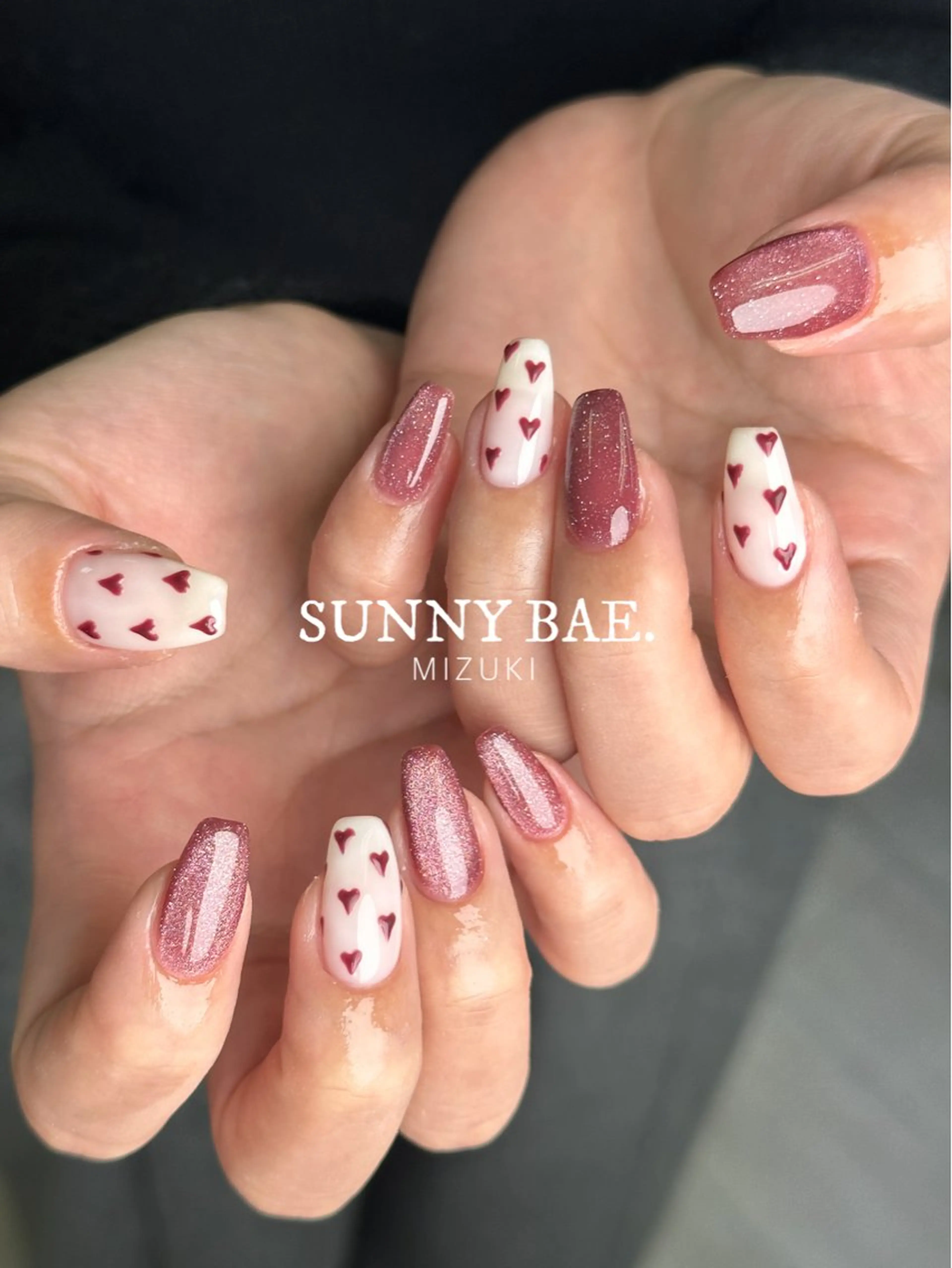 ネイル フラッシュネイル フラッシュマグ ハート マグネットネイル ぷっくりネイル ハンドネイル SUNNY BAE. 🌼MIZUKIのネイルデザイン