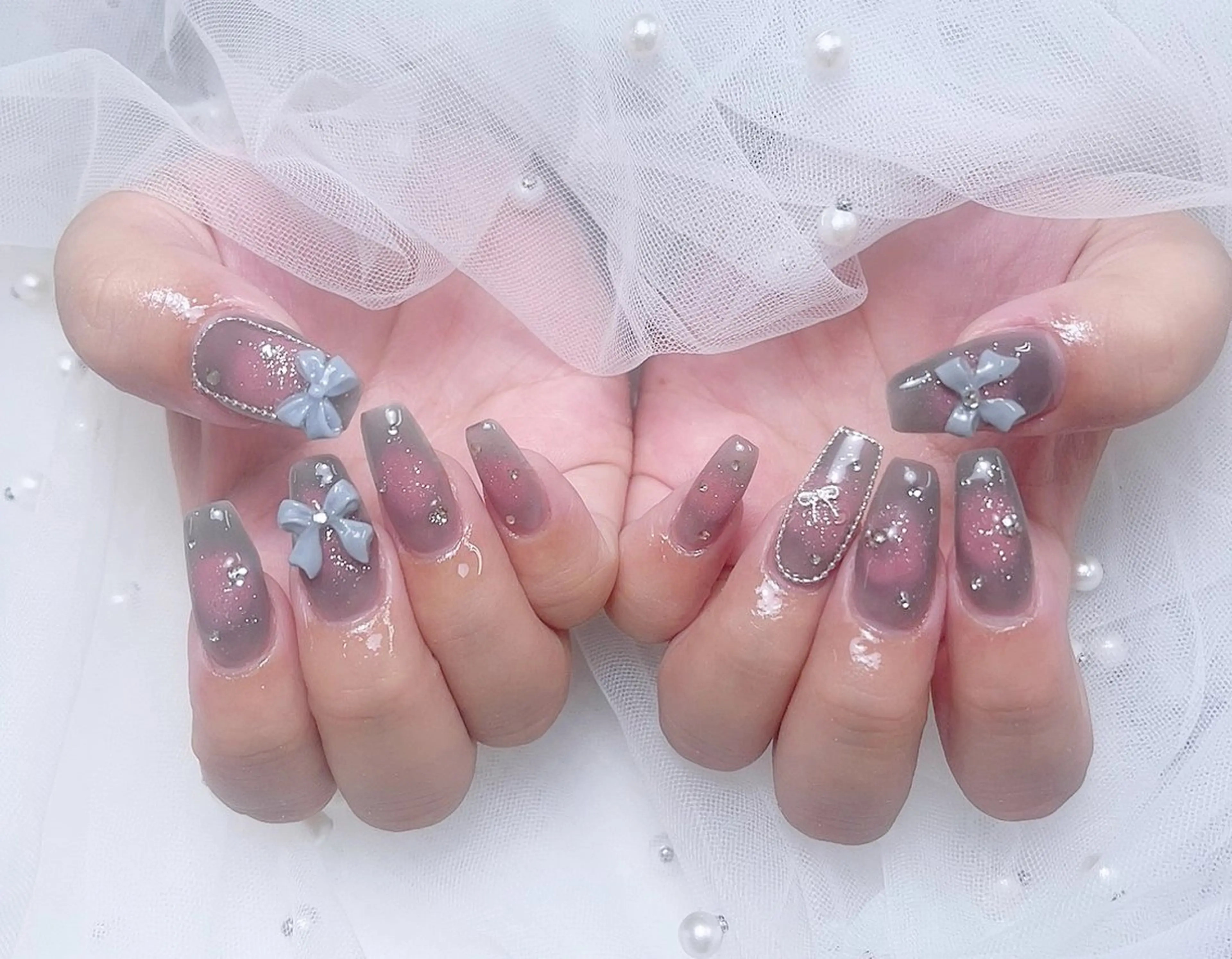 ネイル チークネイル フレンチネイル ジェルネイル グラデーション ハート ハンドネイル Mimo beau ty   salonのネイルデザイン
