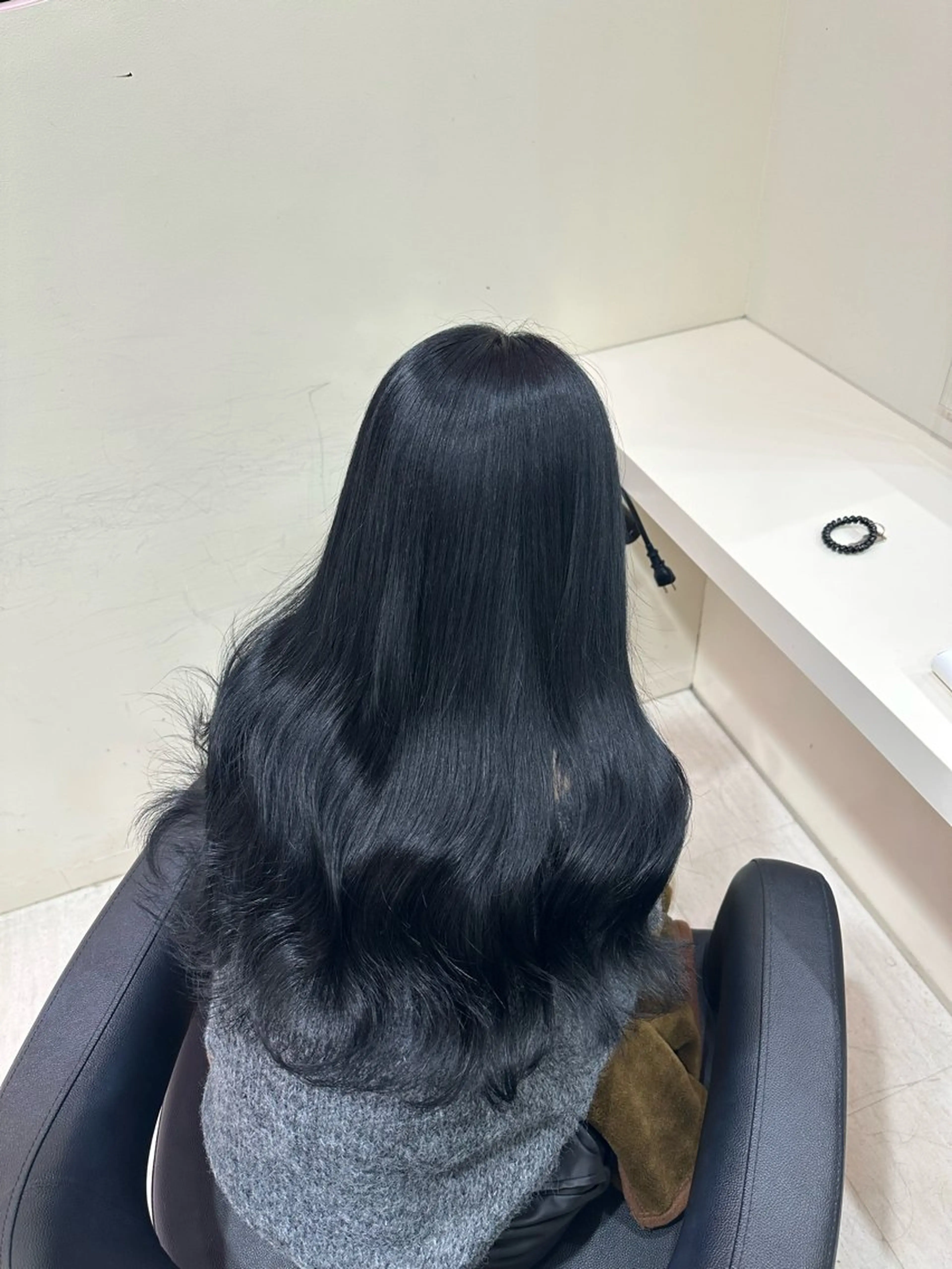 ロング カラー ヘアアレンジ ヘアカラー トリートメント 🌈艶カラー/ 韓国風レイヤーカットのヘアスタイル