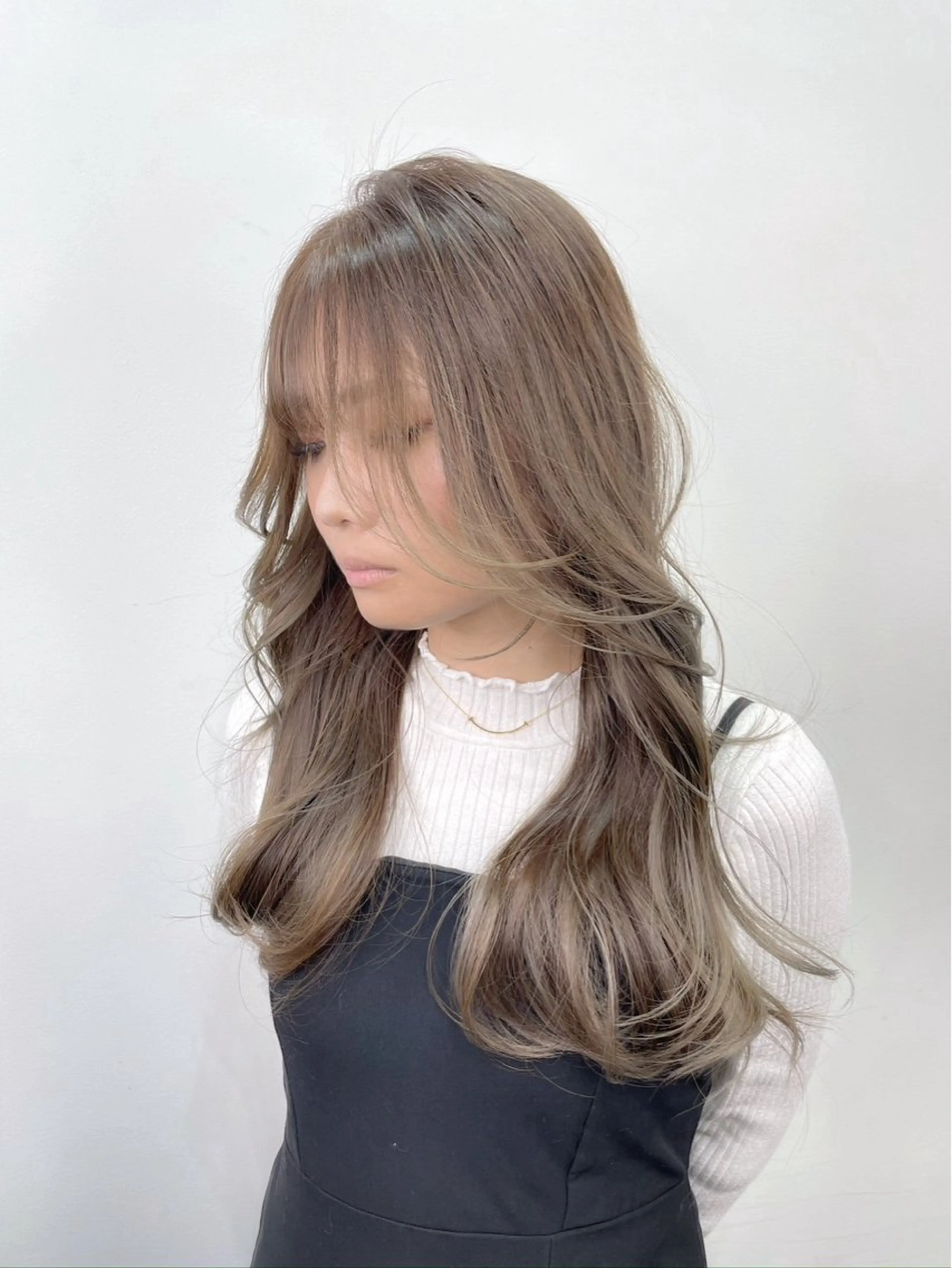 セミロング AWANIKO  浦添店所属・SEI / AWANIKOのヘアスタイル