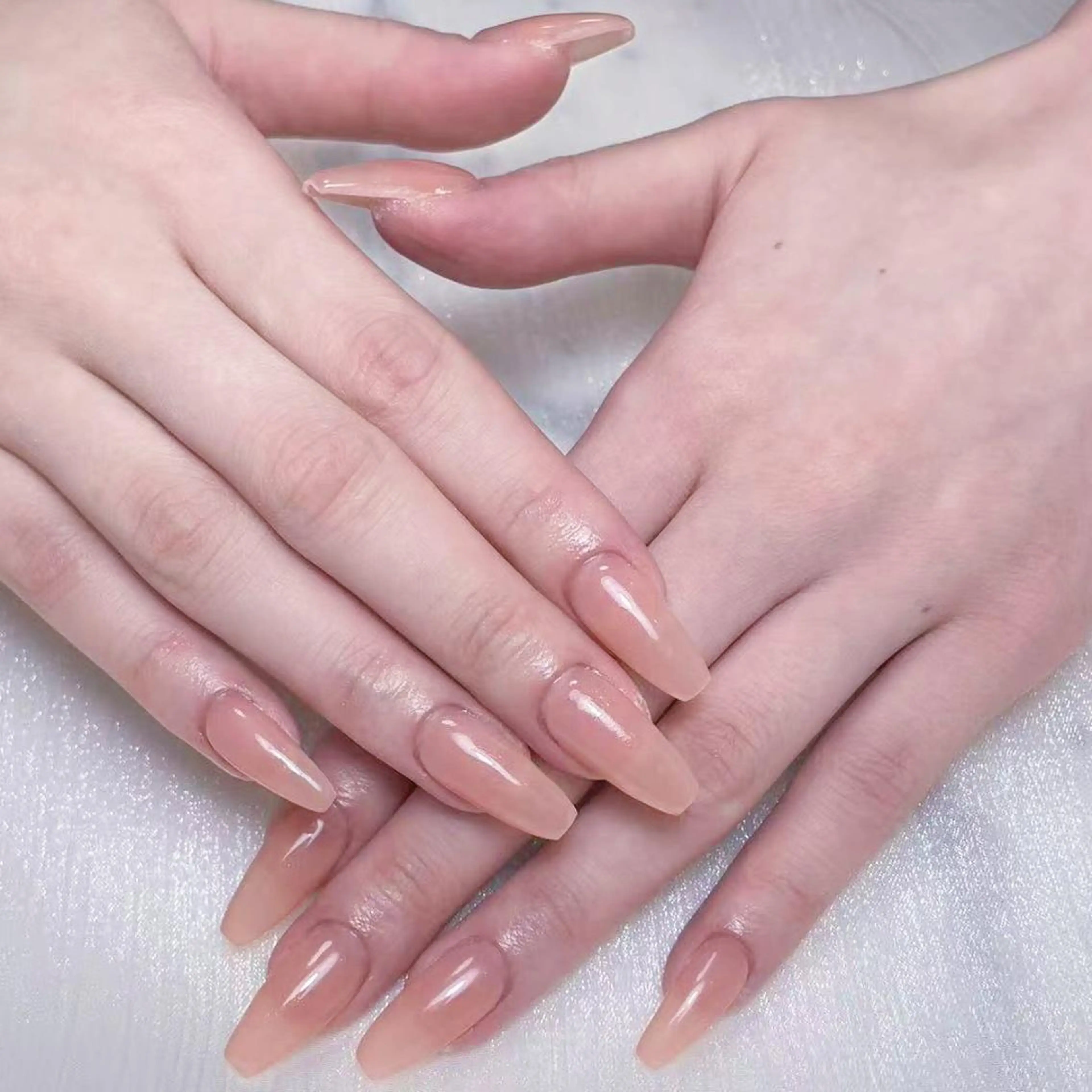 ネイル アートネイル オーロラネイル ガーリー キラキラネイル 韓国ネイル ハンドネイル YOYO 💅のネイルデザイン