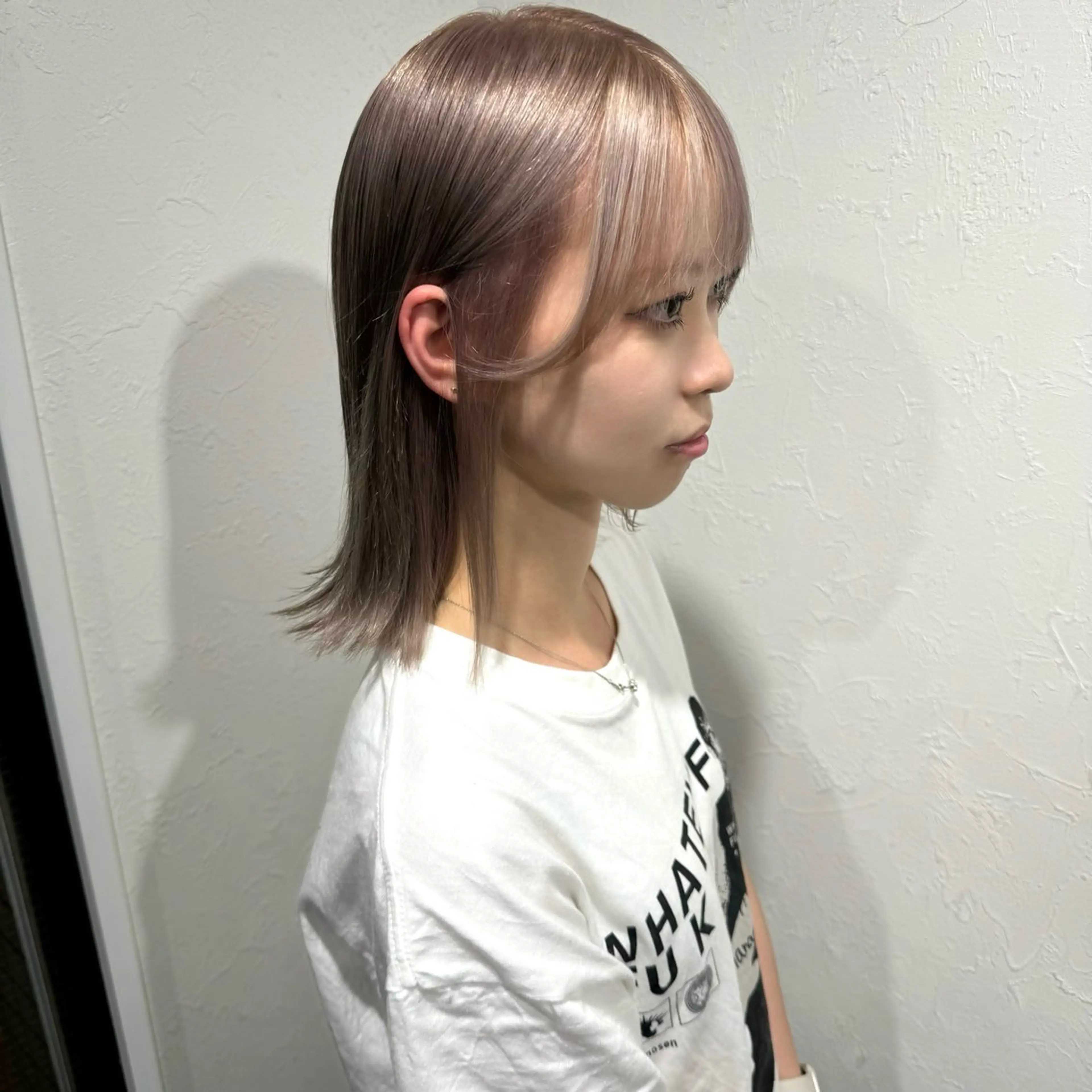 ミディアム カラー ベージュカラー ブリーチ ケアブリーチ ハイトーンカラー ピンクカラー ヘアカラー 艶カラー/カット AYANO 💗🪽のヘアスタイル
