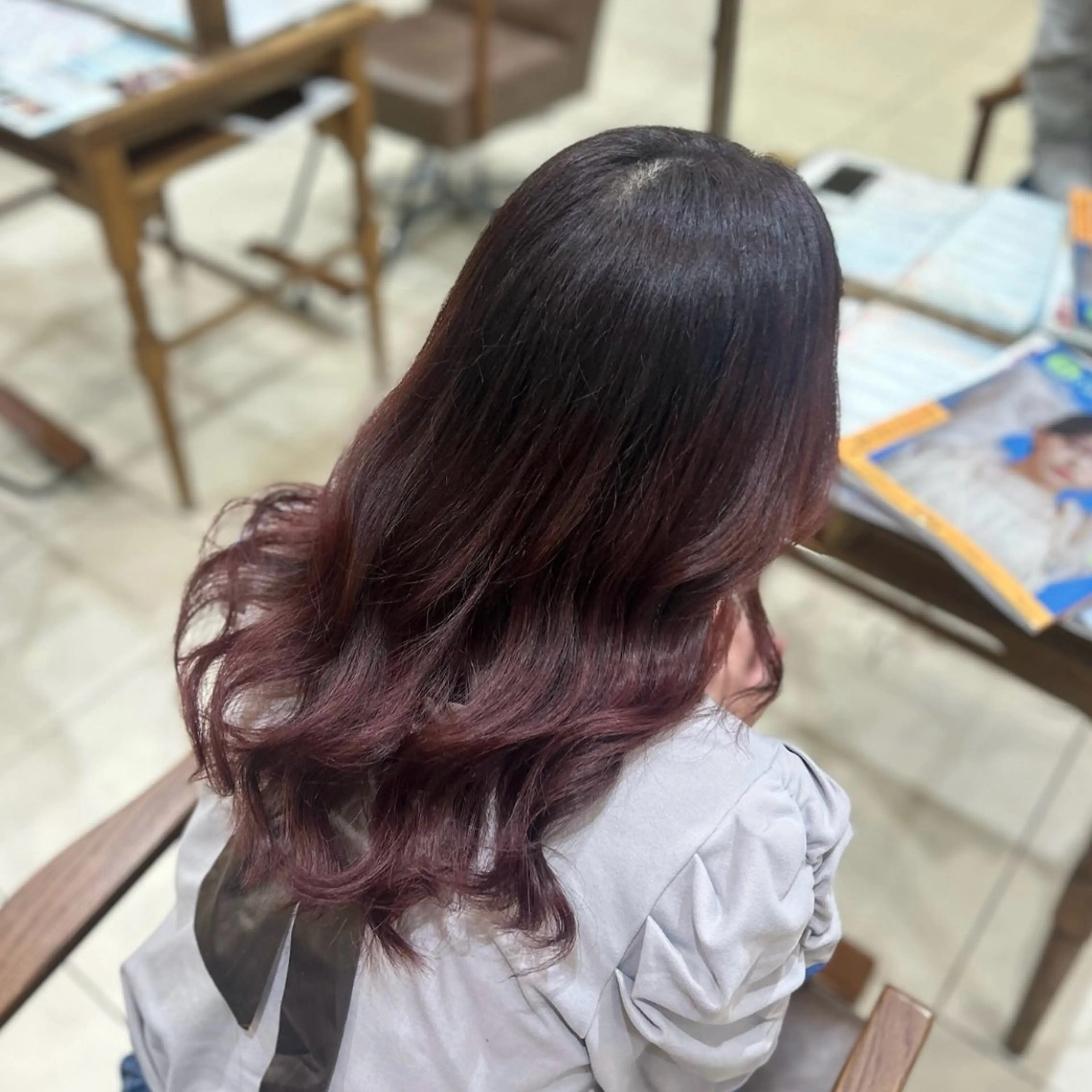 ロング ヘアカラー 福川 優月のヘアスタイル