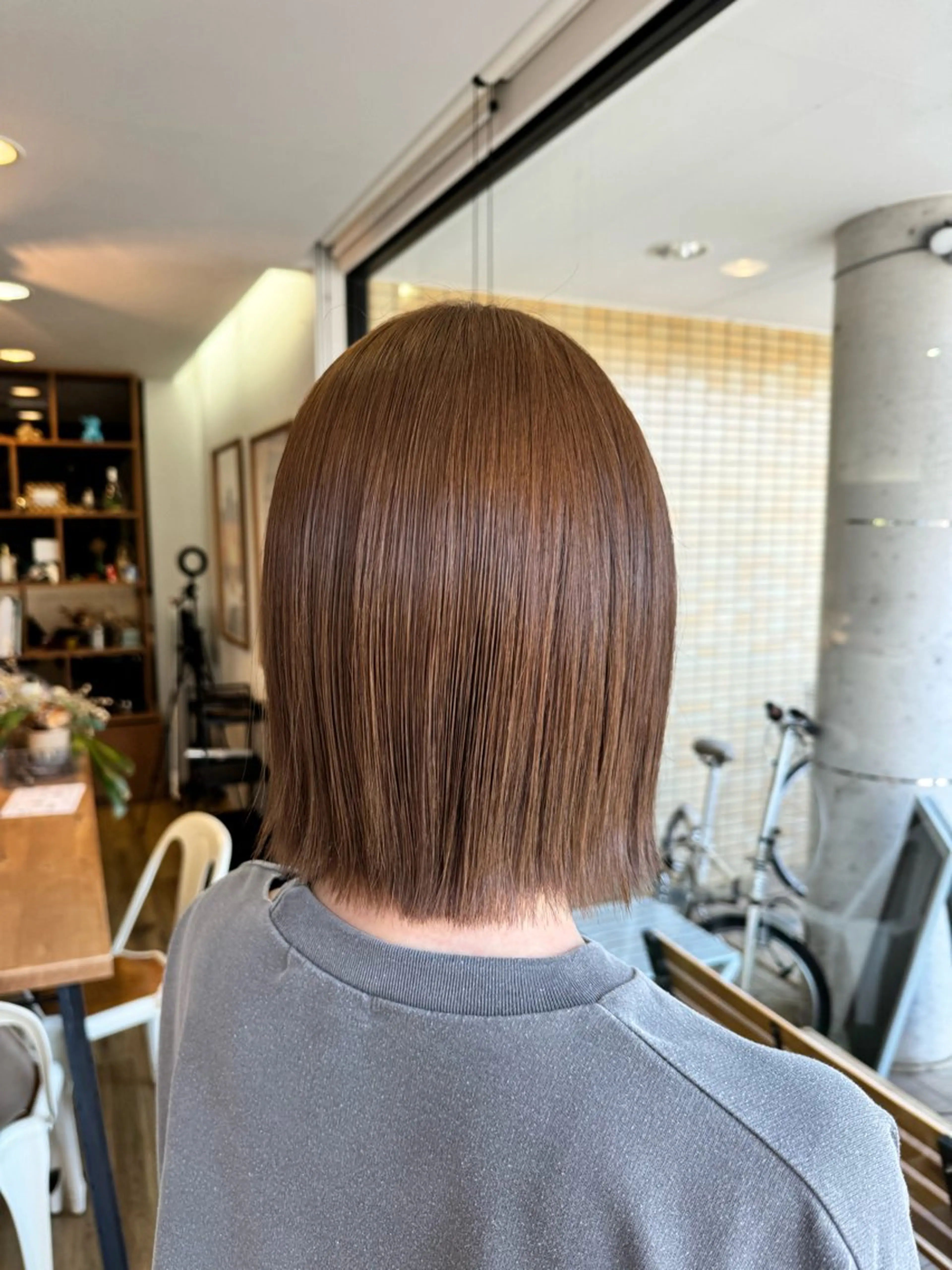 ショート カラー アッシュ ベージュカラー ヘアカラー トリートメント ツキダテ ユイのヘアスタイル