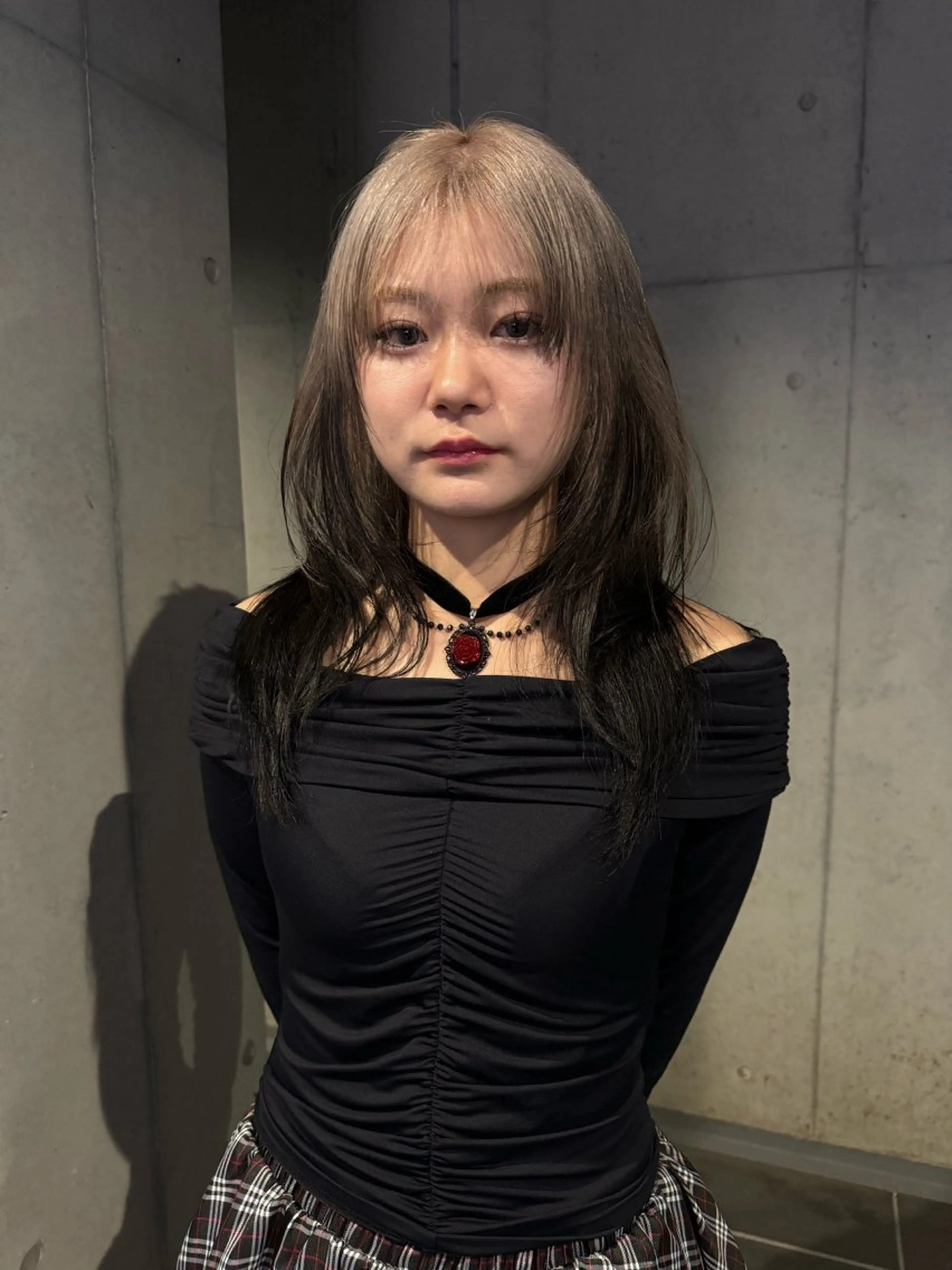 ロング カラー カット ヘアカラー トリートメント ハイトーン/レイヤー だいちのヘアスタイル