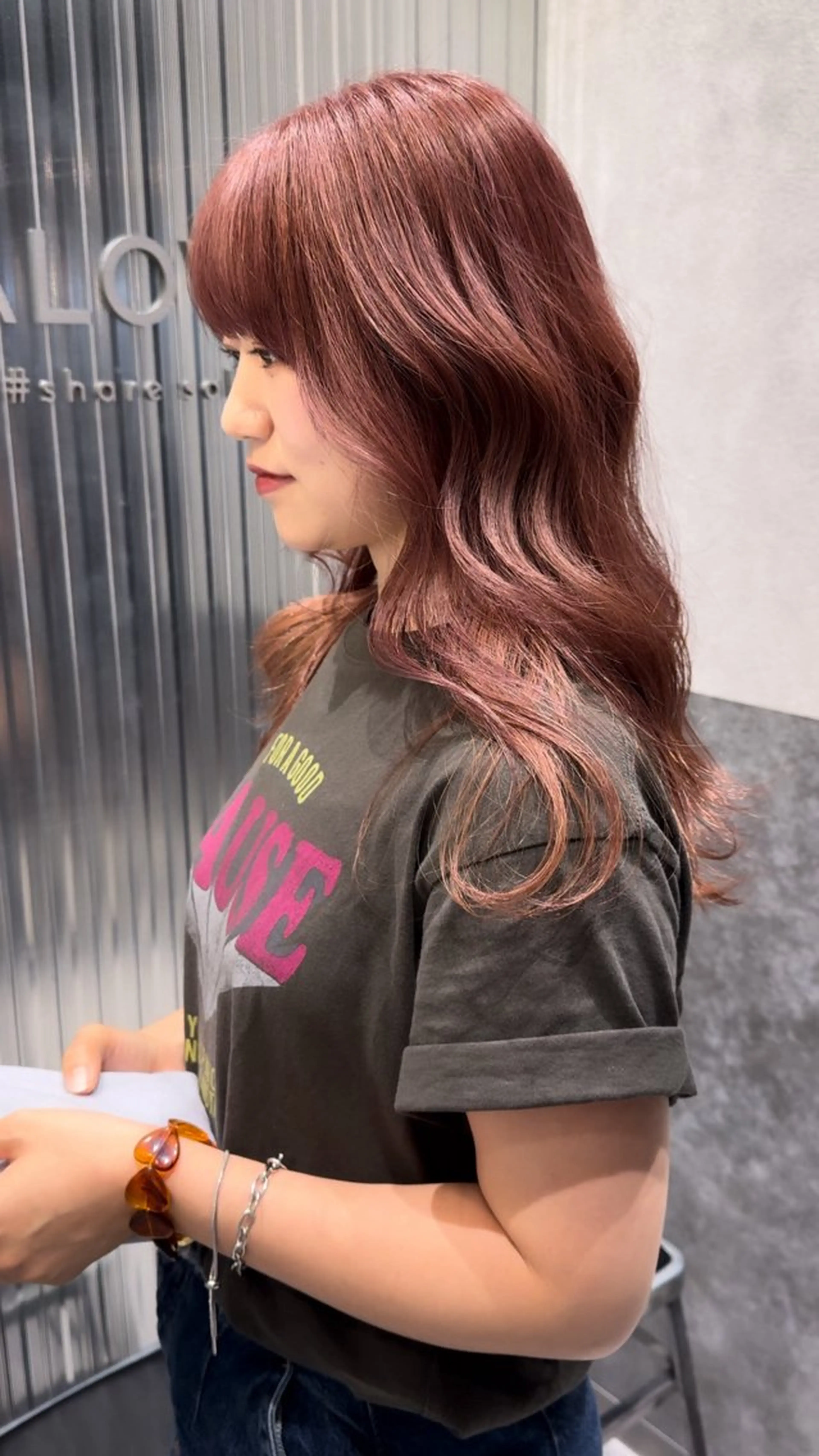 セミロング カラー ブリーチ SALOWIN新潟万代店所属・SaKiho 🎀のヘアスタイル