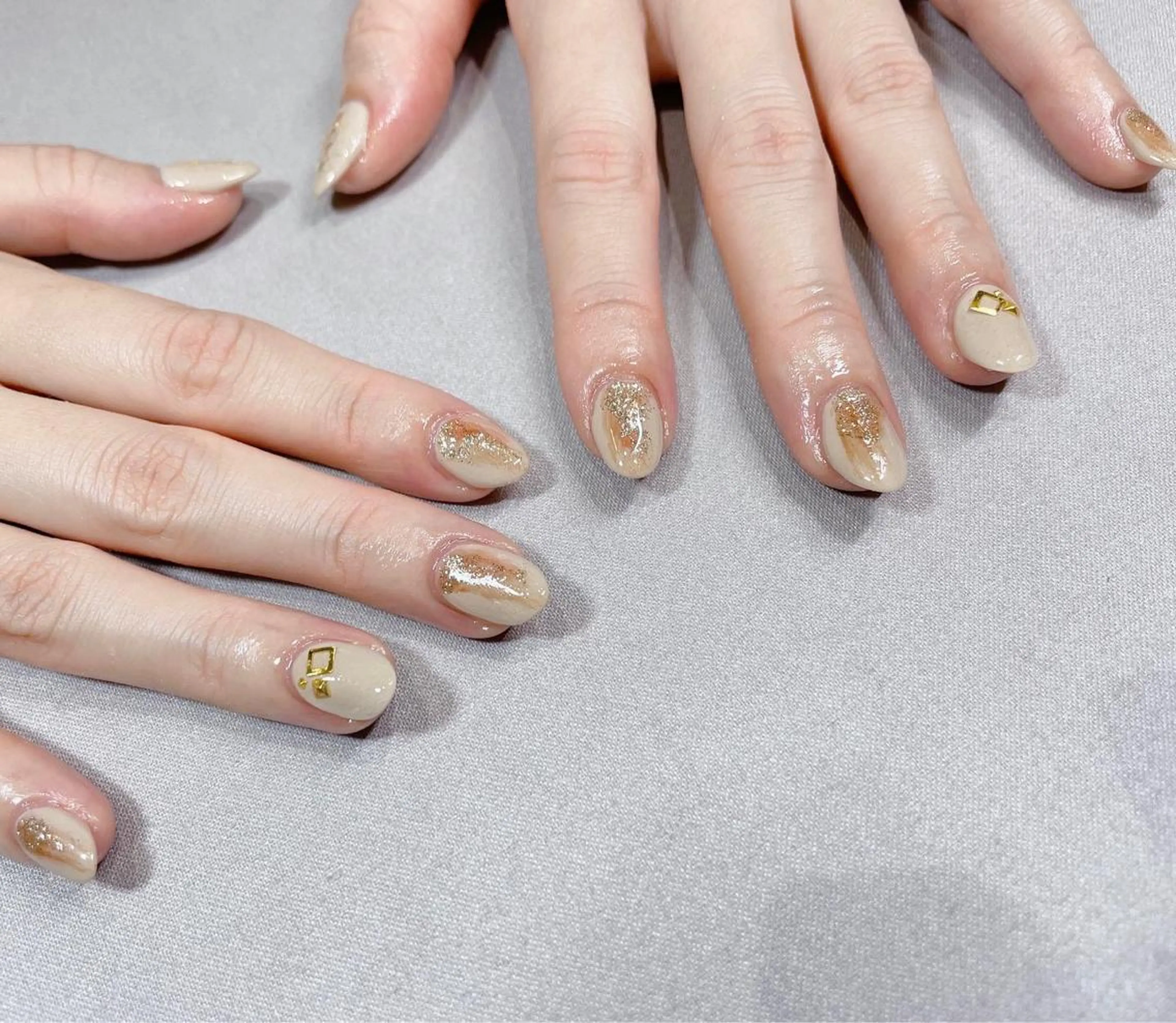 ネイル iiloo aromaworksのネイルデザイン