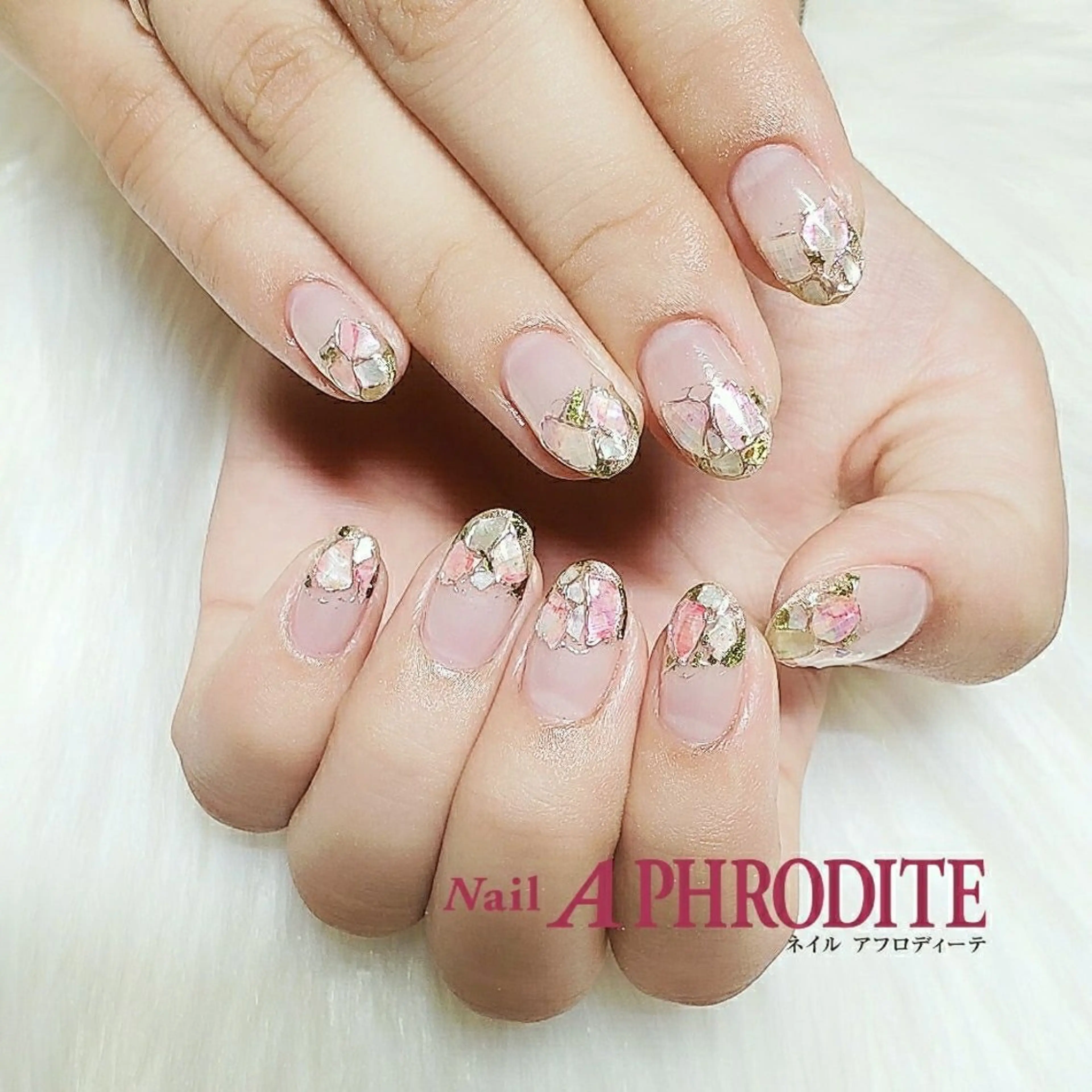 ネイル ジェルネイル ニュアンスネイル スカルプネイル ソフトジェル ネイルチップ ハンドネイル Nail Aphroditeのネイルデザイン