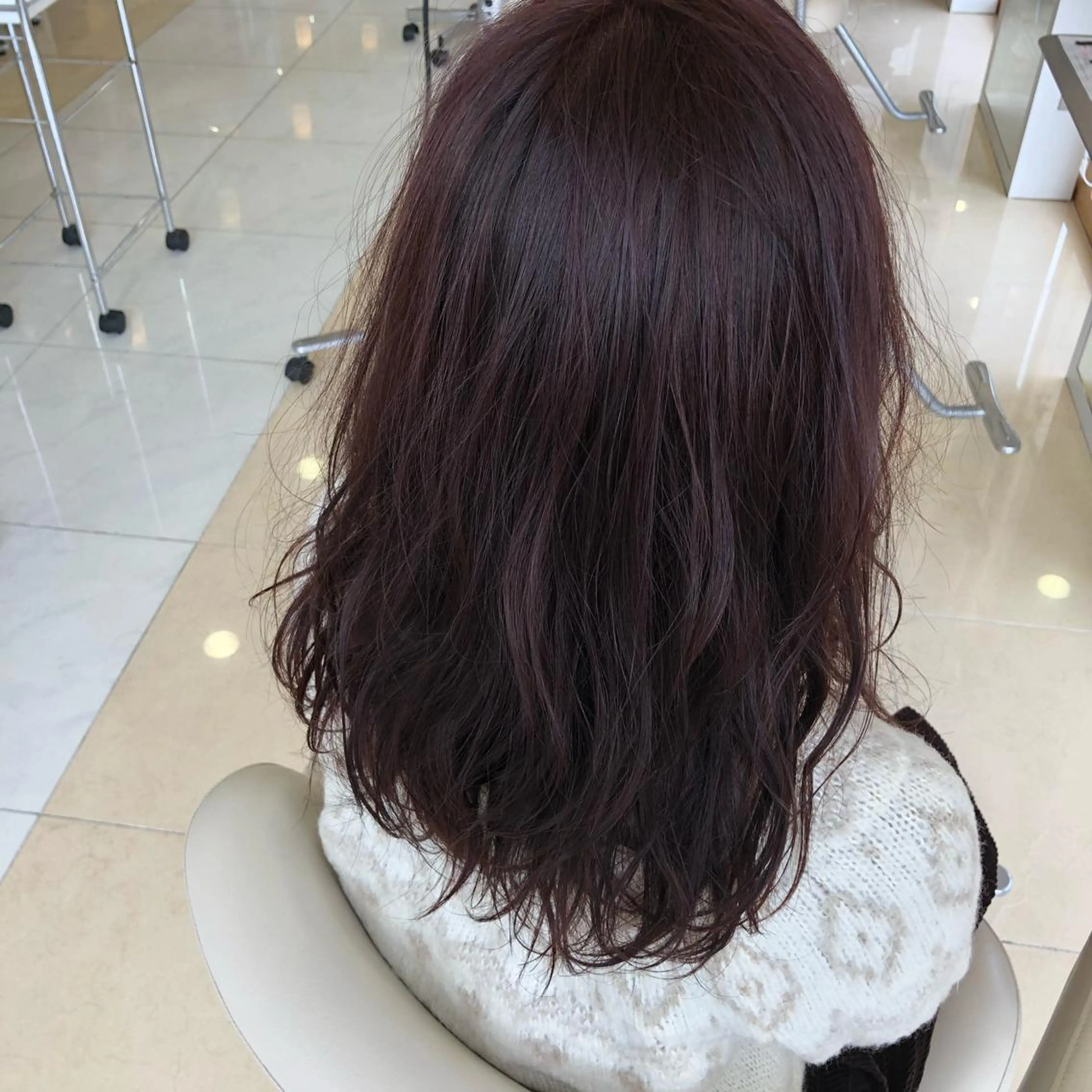 カラー 牧野 佳樹のヘアスタイル
