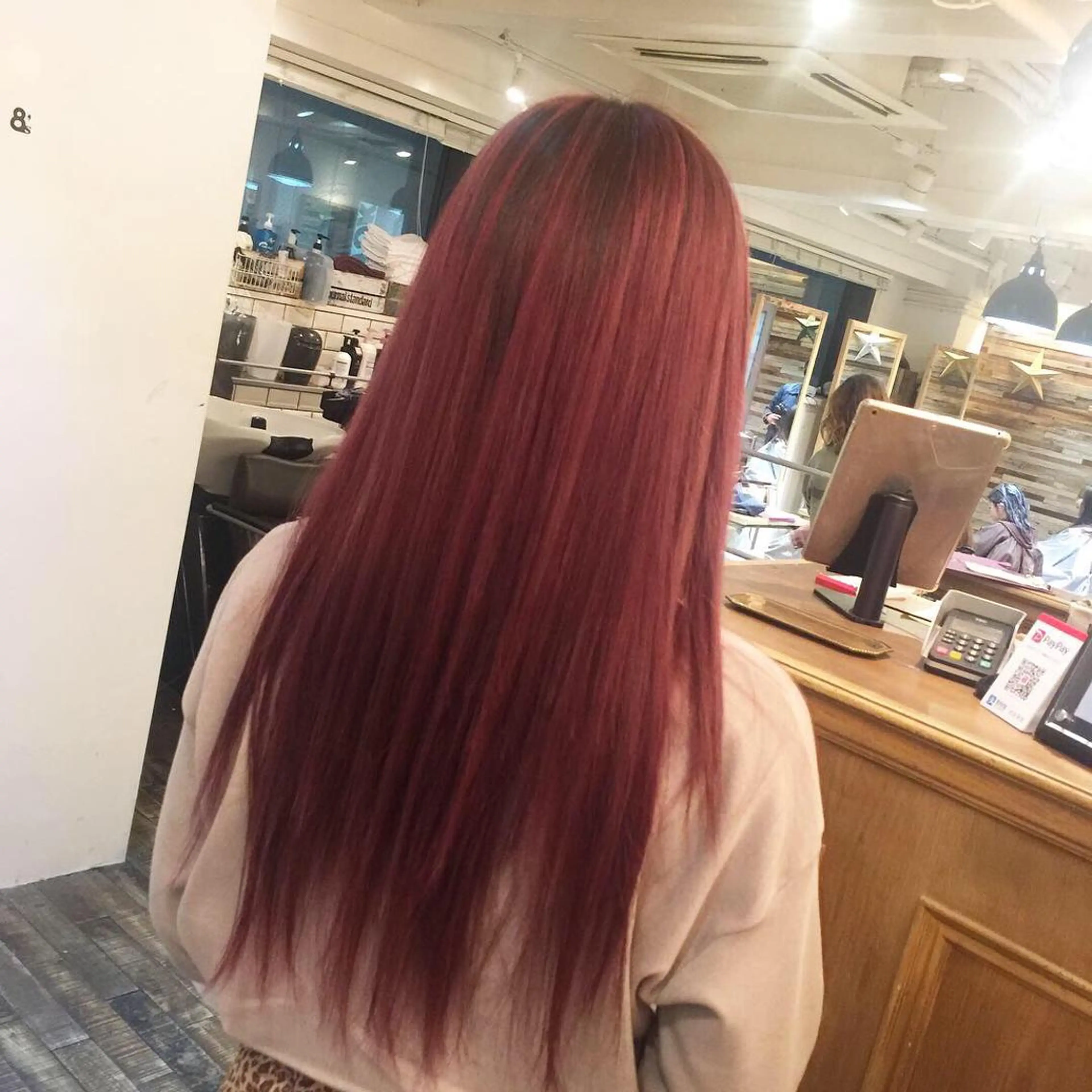 ロング カラー バレイヤージュ カシス ピンクカラー レイヤーカット ホワイト&レイヤーカ ットエクステ長畠俊輔のヘアスタイル