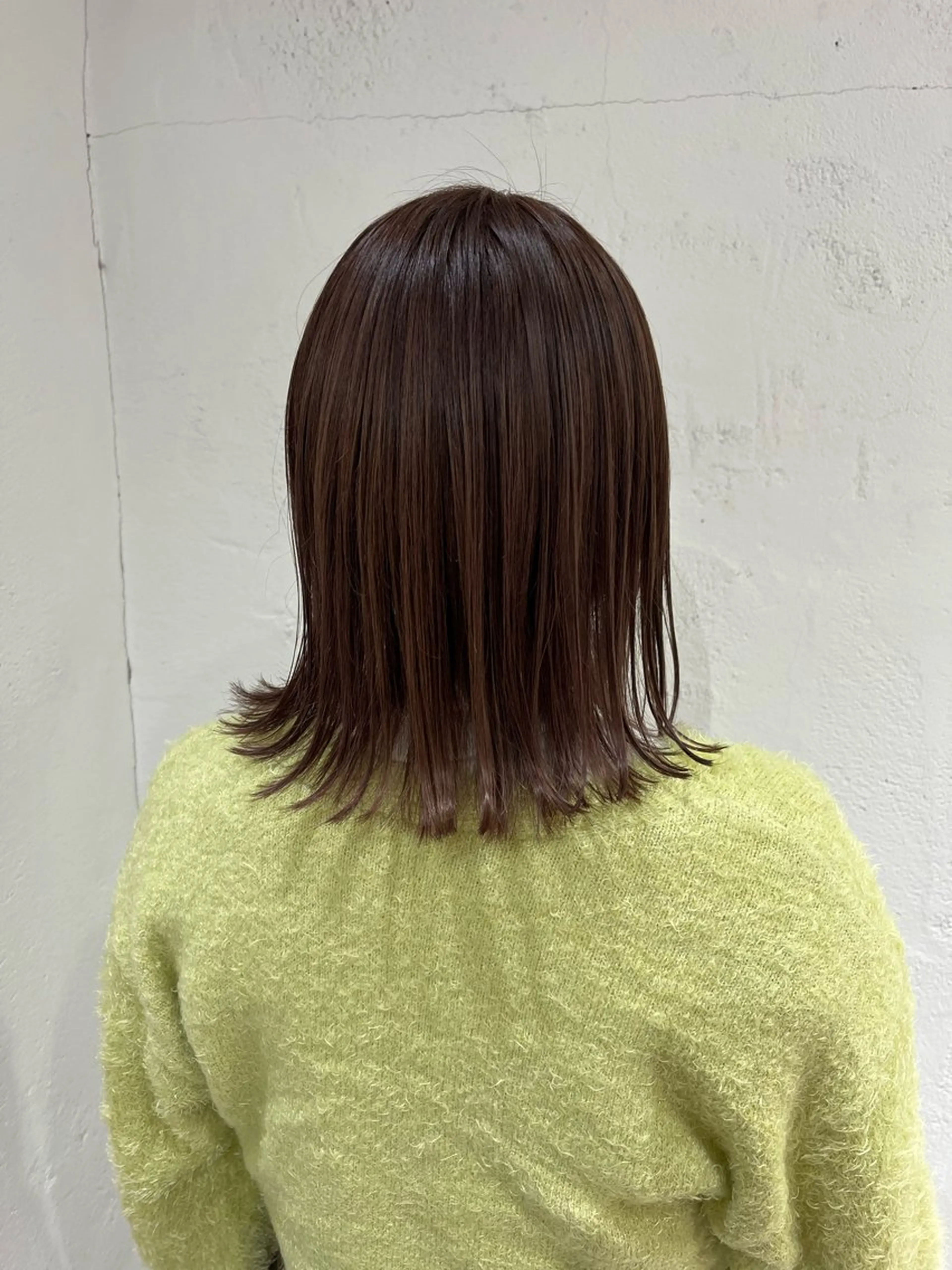 ミディアム カラー 切りっぱなしボブ ベージュカラー 透明感カラー ピンクカラー ボブ カット ヘアカラー トリートメント ストレートパーマ／ レイヤー／ベージュのヘアスタイル