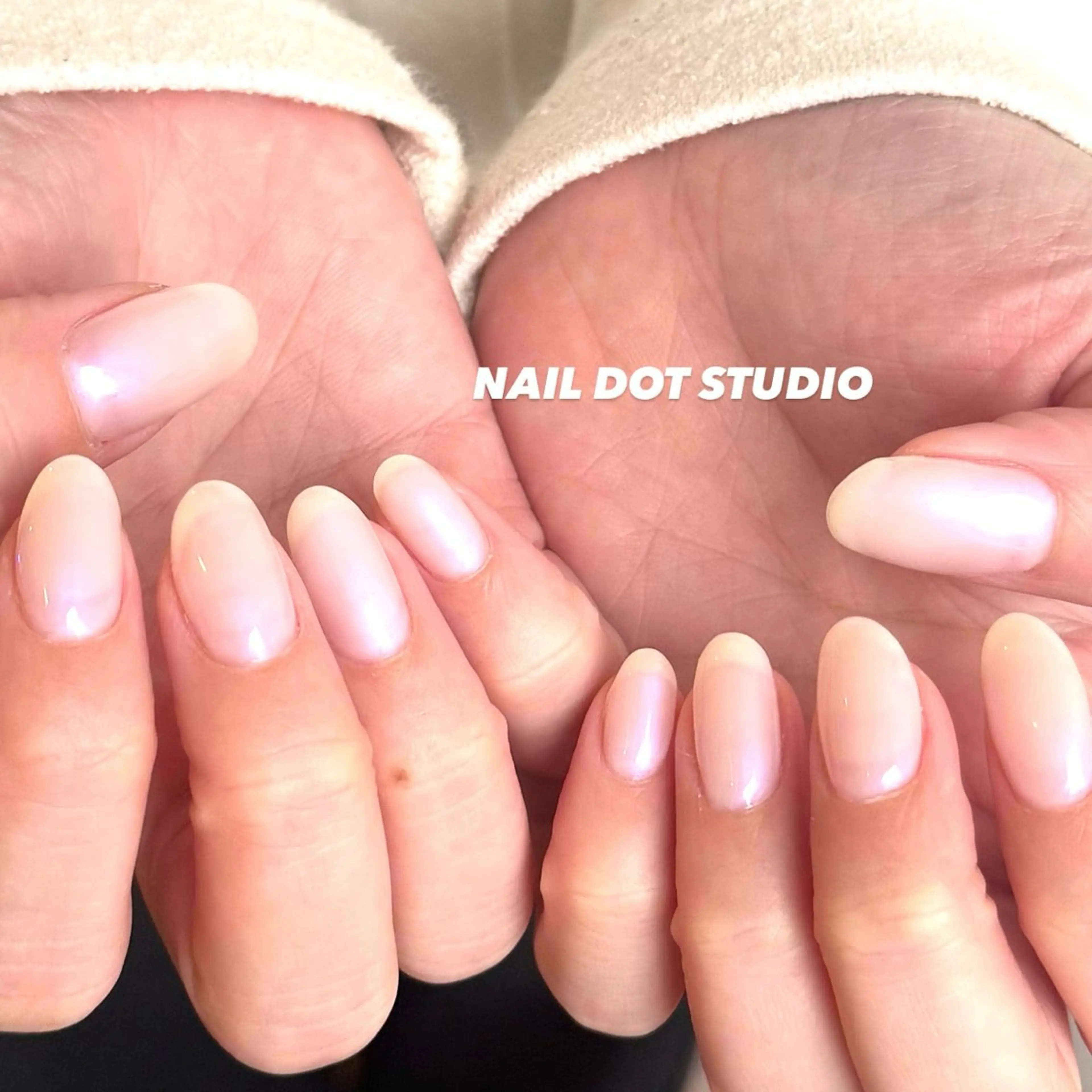 ネイル ハンドネイル NAILDOTSTU DIO SEINAのネイルデザイン