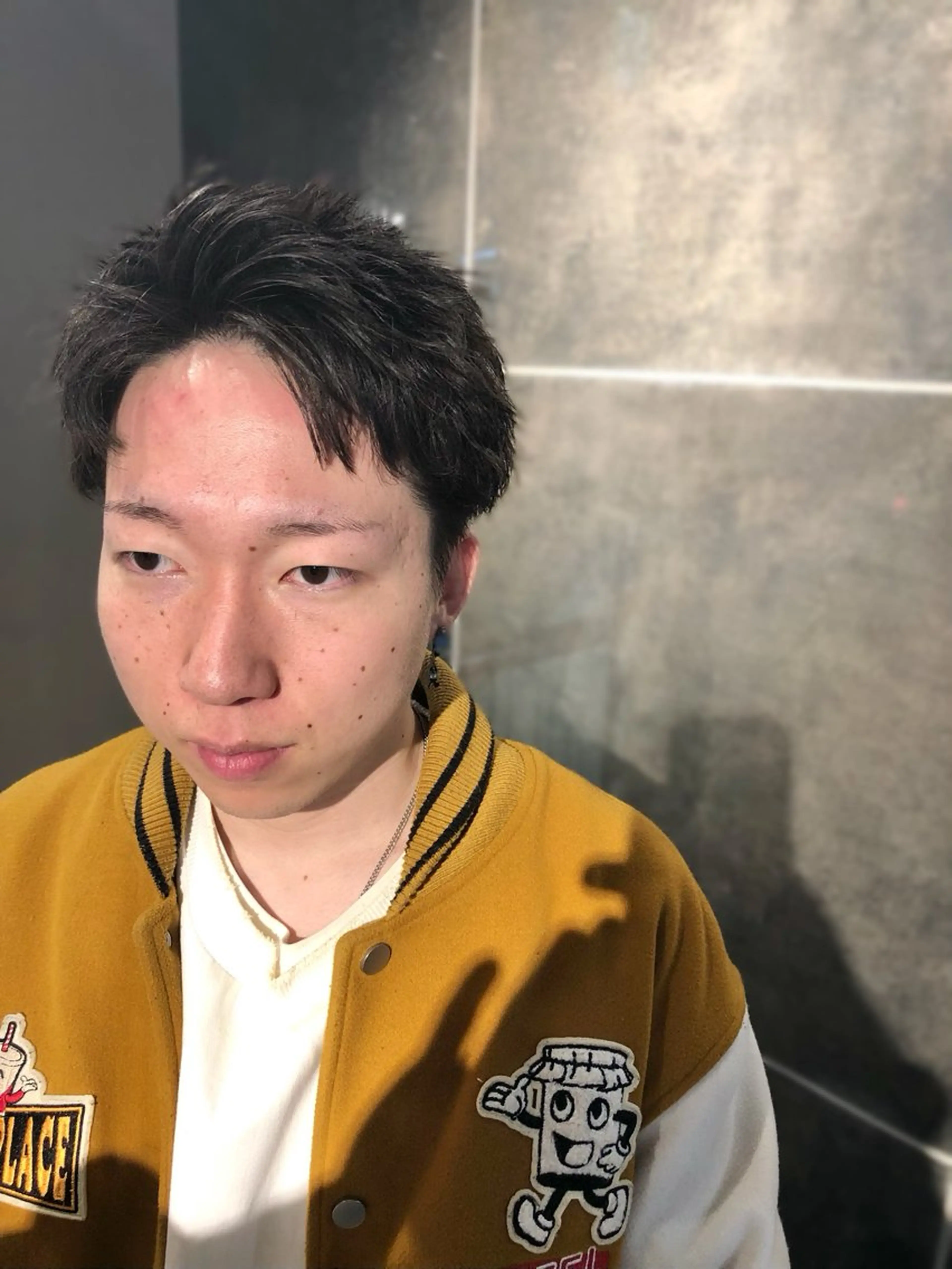 パーマ ヘアアレンジ メンズ メンズパーマ メンズベリーショート カット パーマ トリートメント ヘアセット 栗原 侑也のヘアスタイル