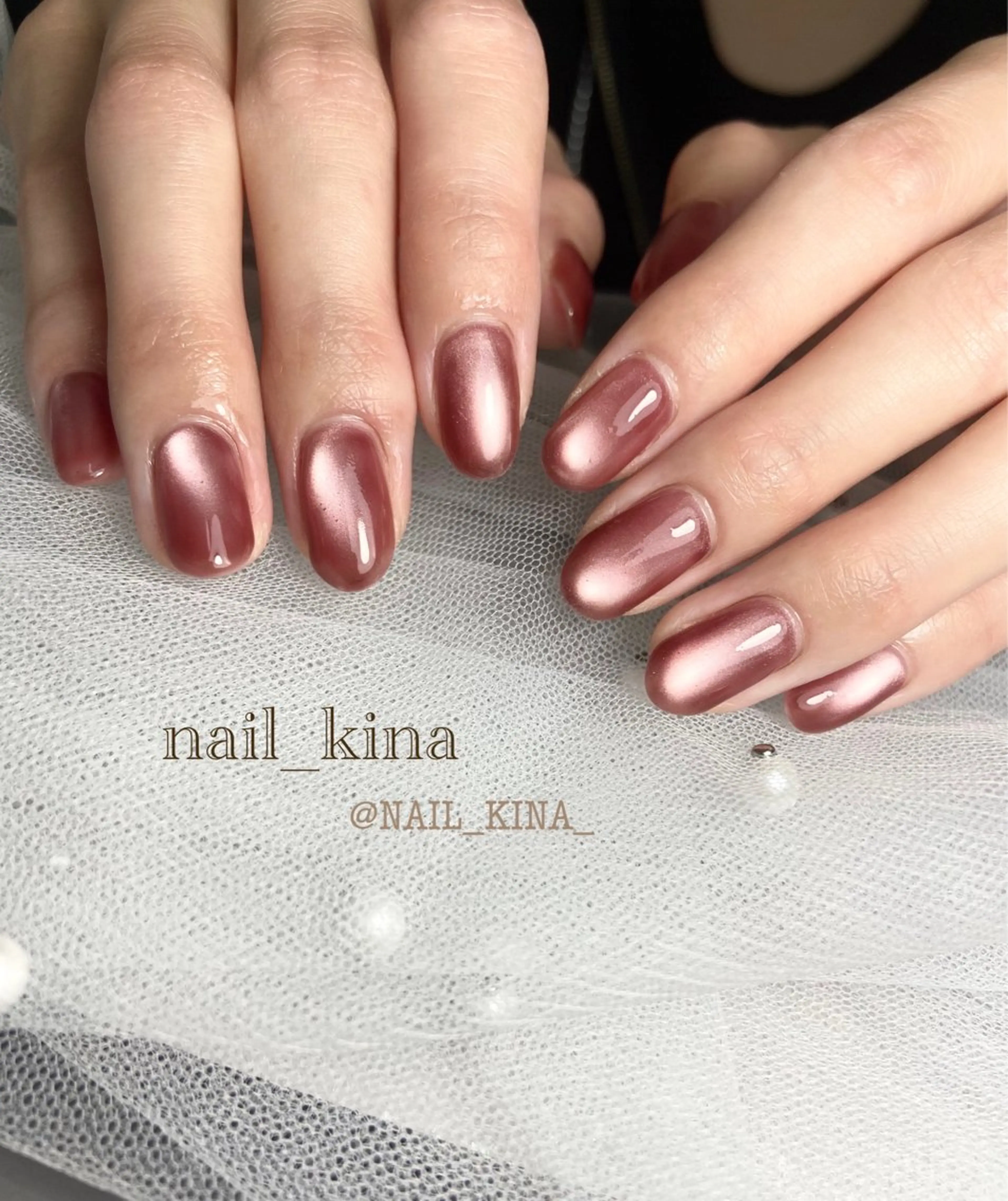 ネイル マグネットネイル マグネットワンカラー ワンカラーネイル ハンドネイル nail_ kinaのネイルデザイン