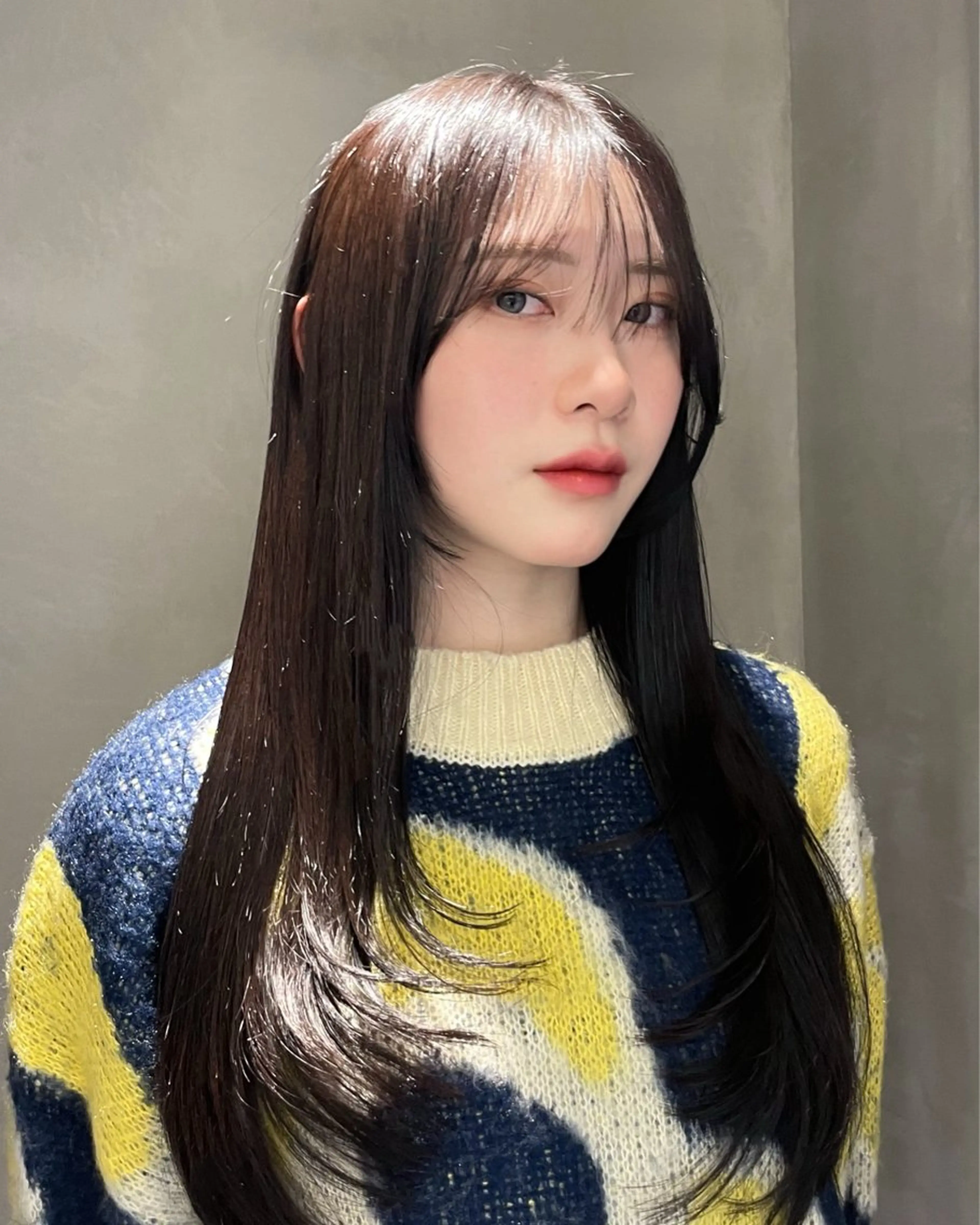 セミロング カラー 顔まわりレイヤー 顔周りカット 伸ばしかけ 韓国風ヘア レイヤーカット カット ヘアカラー トリートメント レイヤー/ブリーチ ♥️【木坂 桃歌】のヘアスタイル
