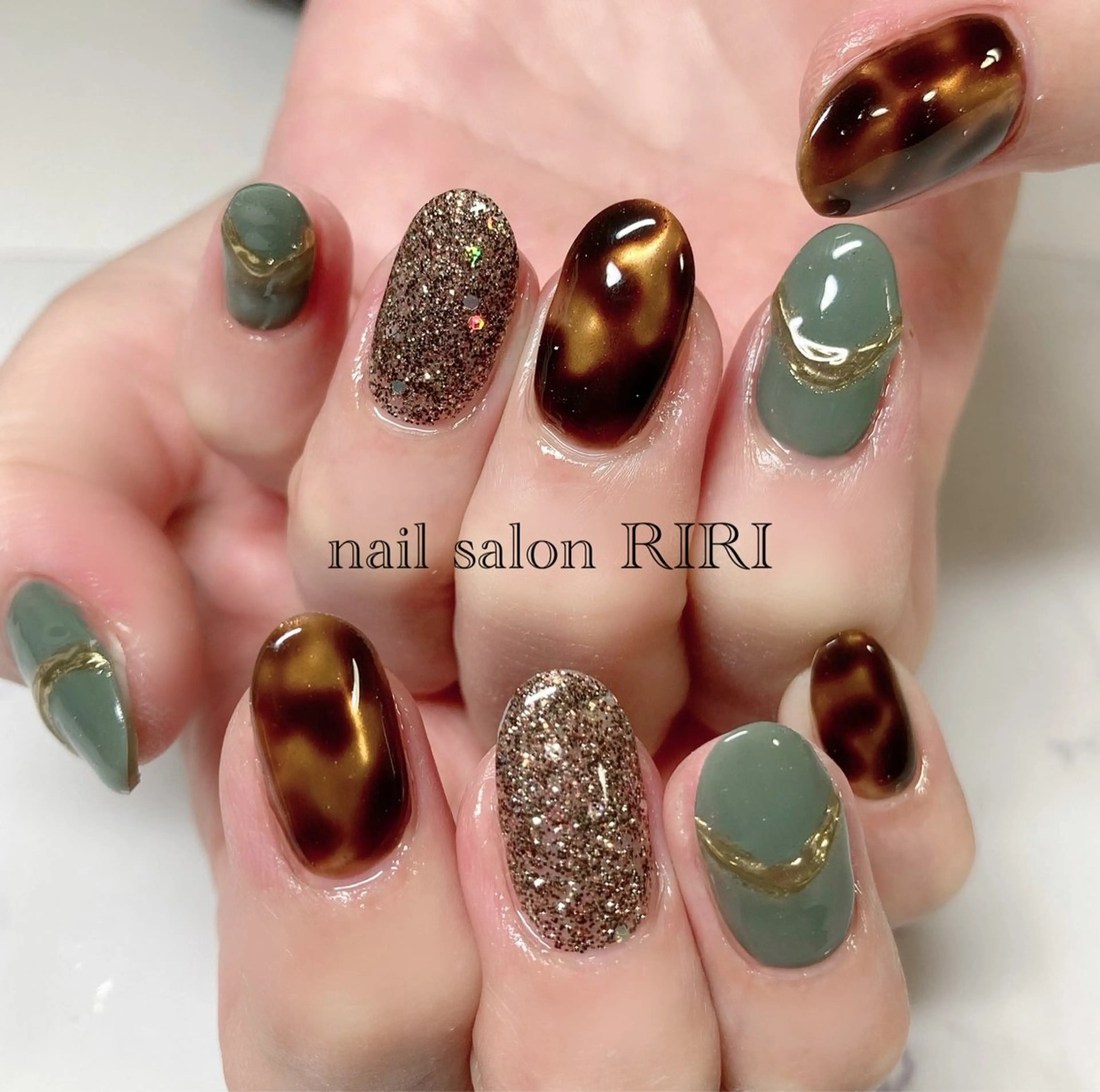 ネイル べっ甲ネイル private  nail  salon RIRI所属・RIRI リリのネイルデザイン