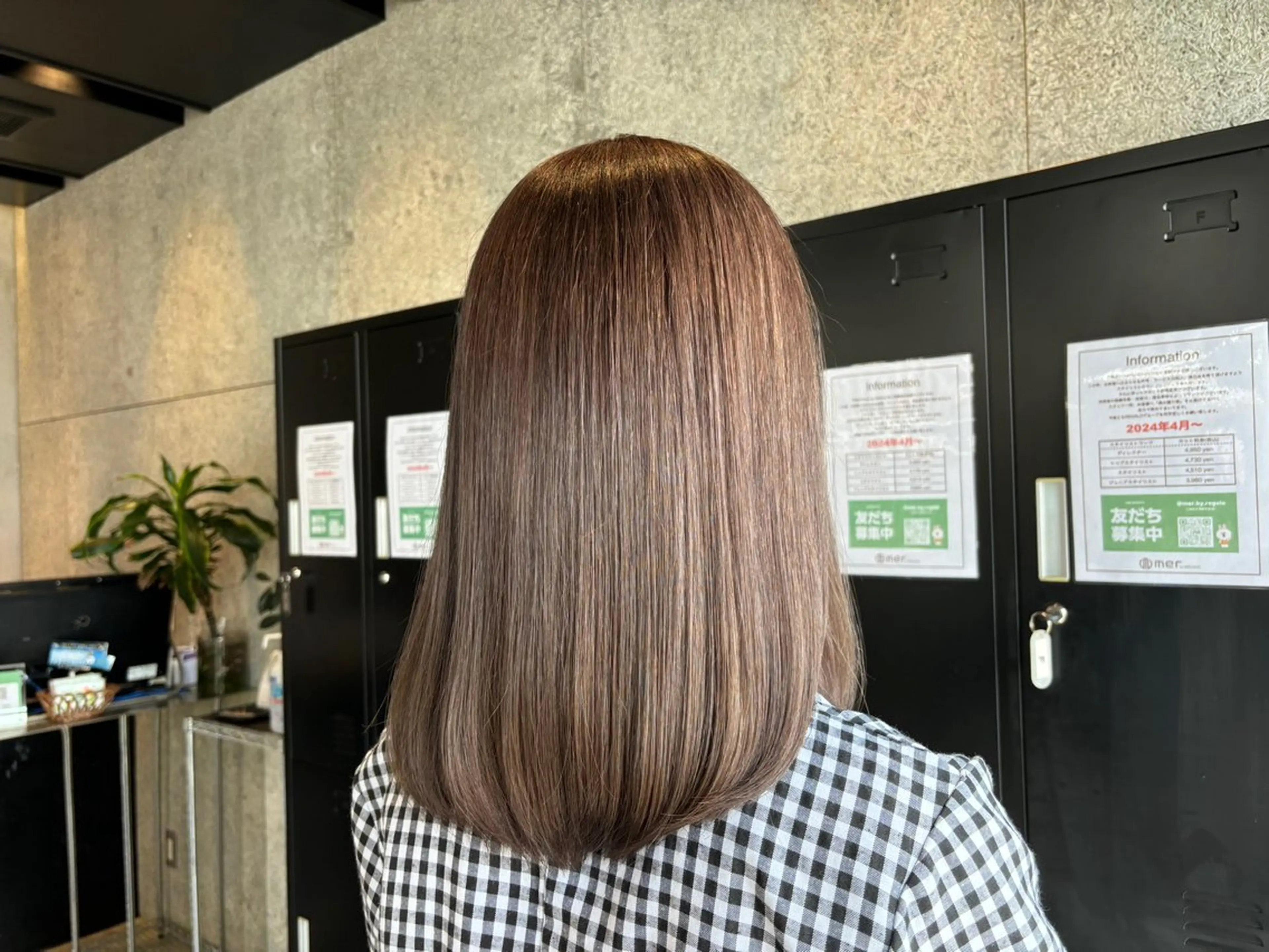 セミロング カラー ベージュカラー ダブルカラー ミルクティーベージュ 🌷艶感カラー🌷 富施　優花のヘアスタイル