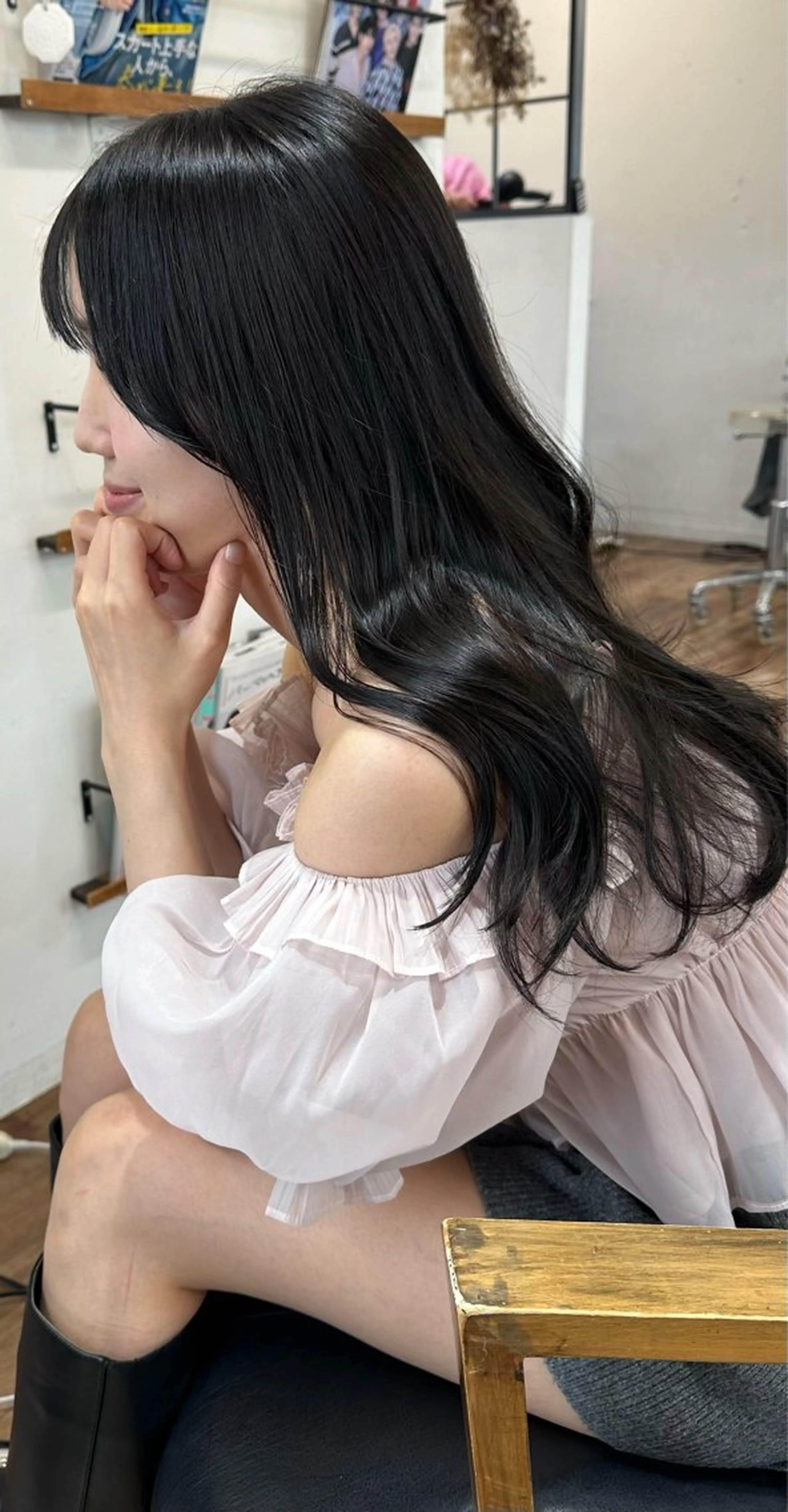 ロング はせがわこもも/ 暗髪/髪質改善のヘアスタイル