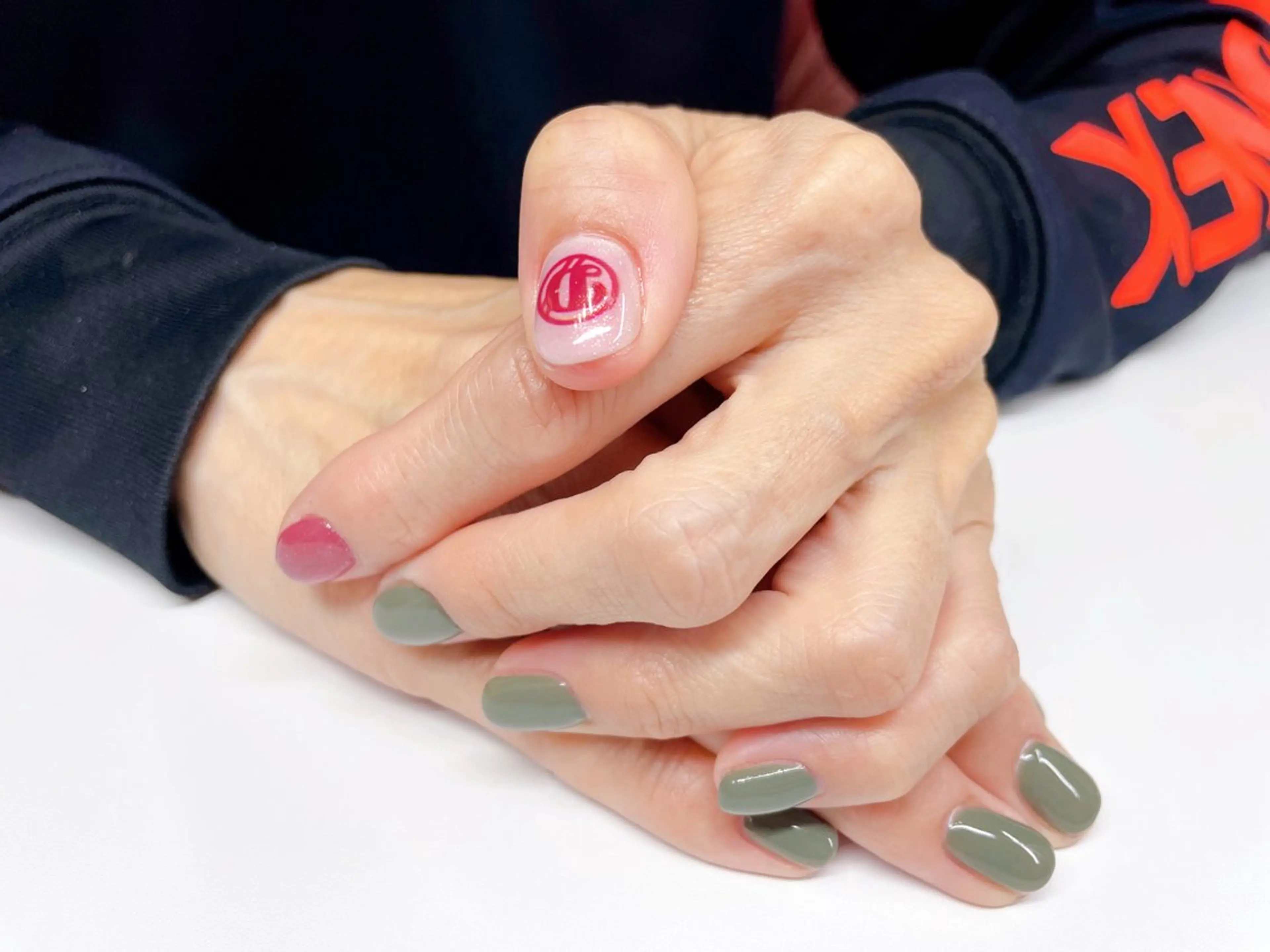 ネイル ワンカラーネイル ハンドネイル ネイルサロン　キュアリーネ所属・ネイルサロン キュアリーネのネイルデザイン