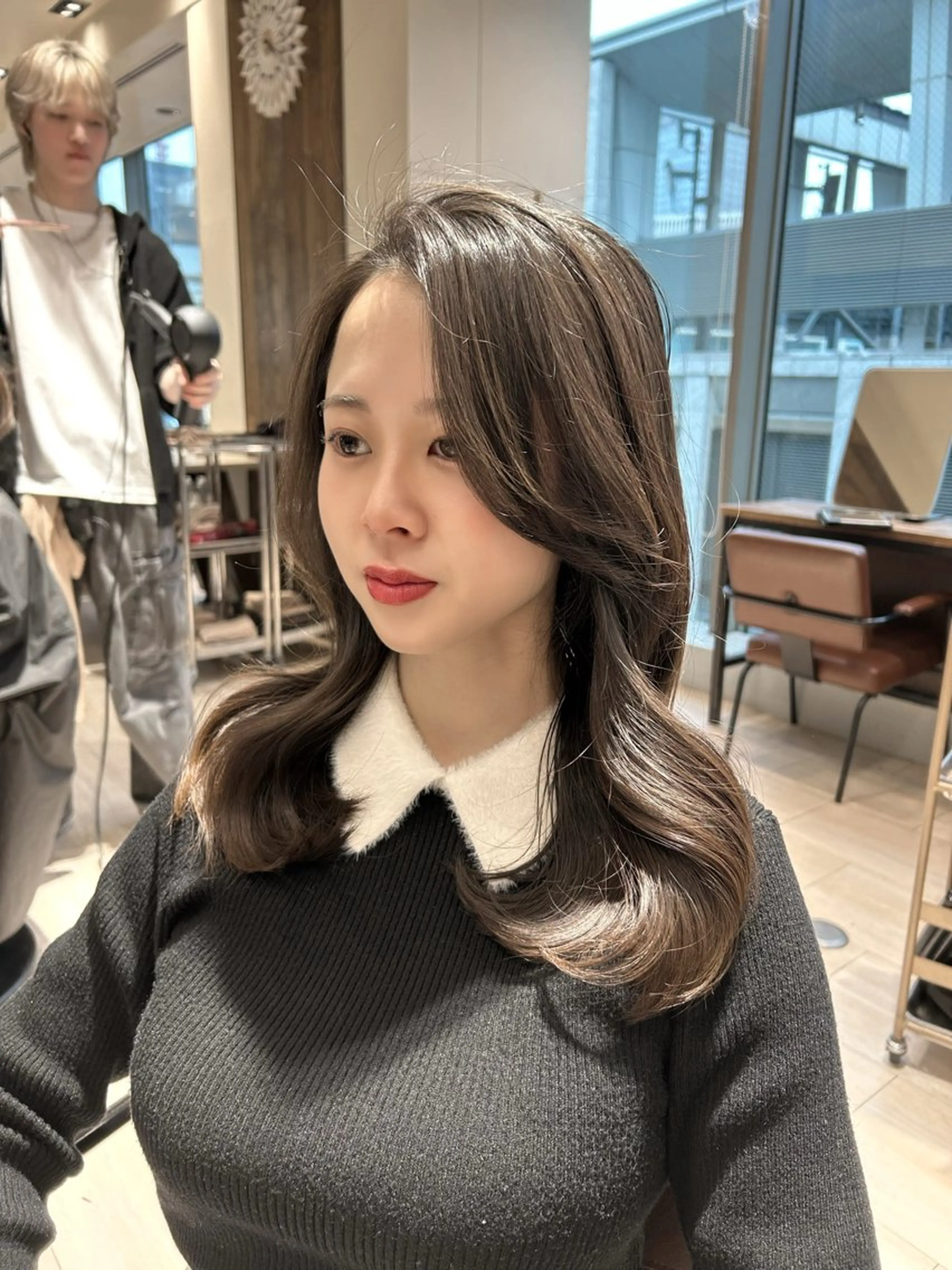 ミディアム カット ヘアカラー トリートメント ✂︎大竹美侑／レイヤ ー／顔まわりカットのヘアスタイル