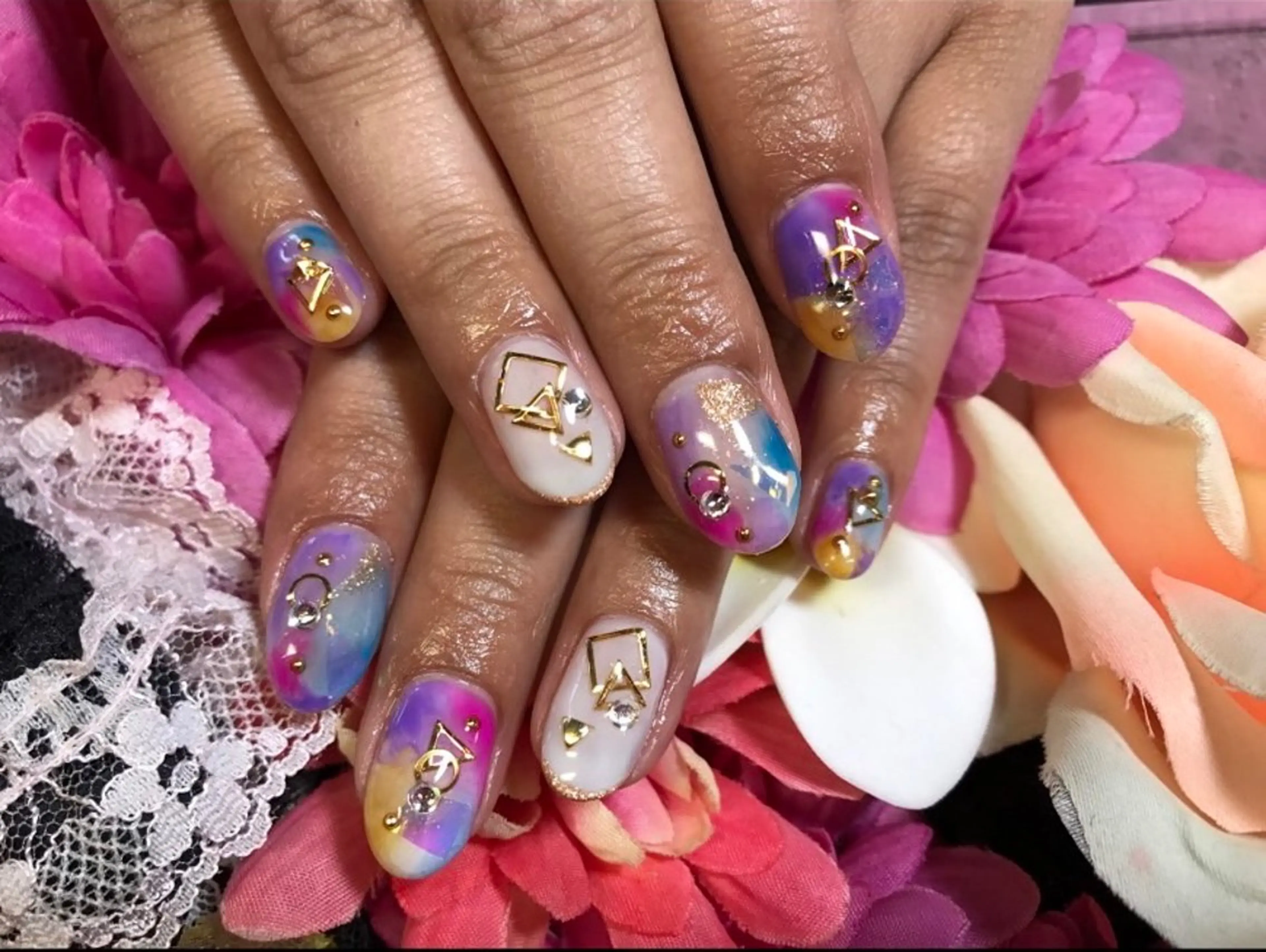 ネイル eyenailist NANAのネイルデザイン