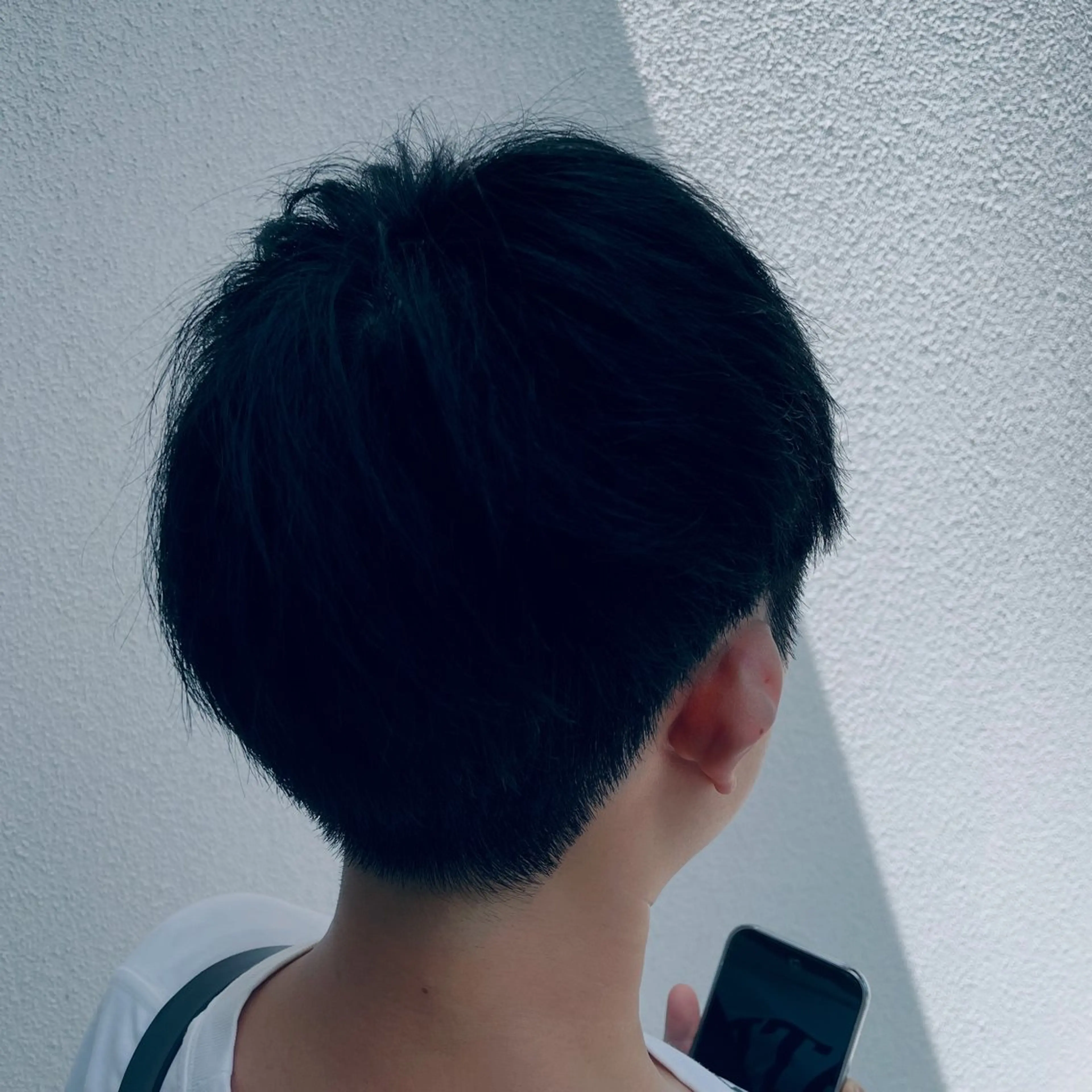 ショート カラー 黒髪 ブルーカラー ブルーブラック 縣 空のヘアスタイル