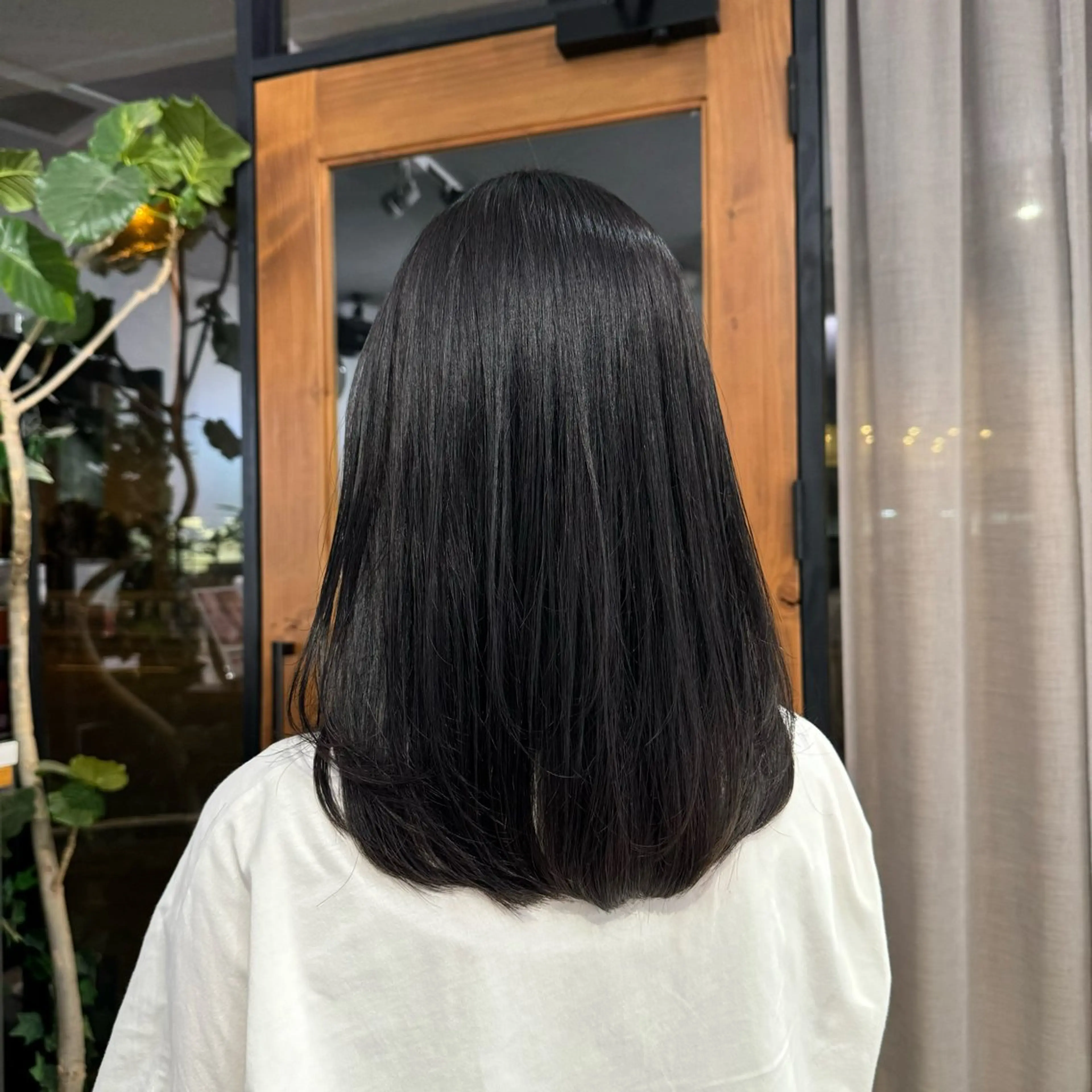 セミロング ヘアカラー 吉田 葉音のヘアスタイル