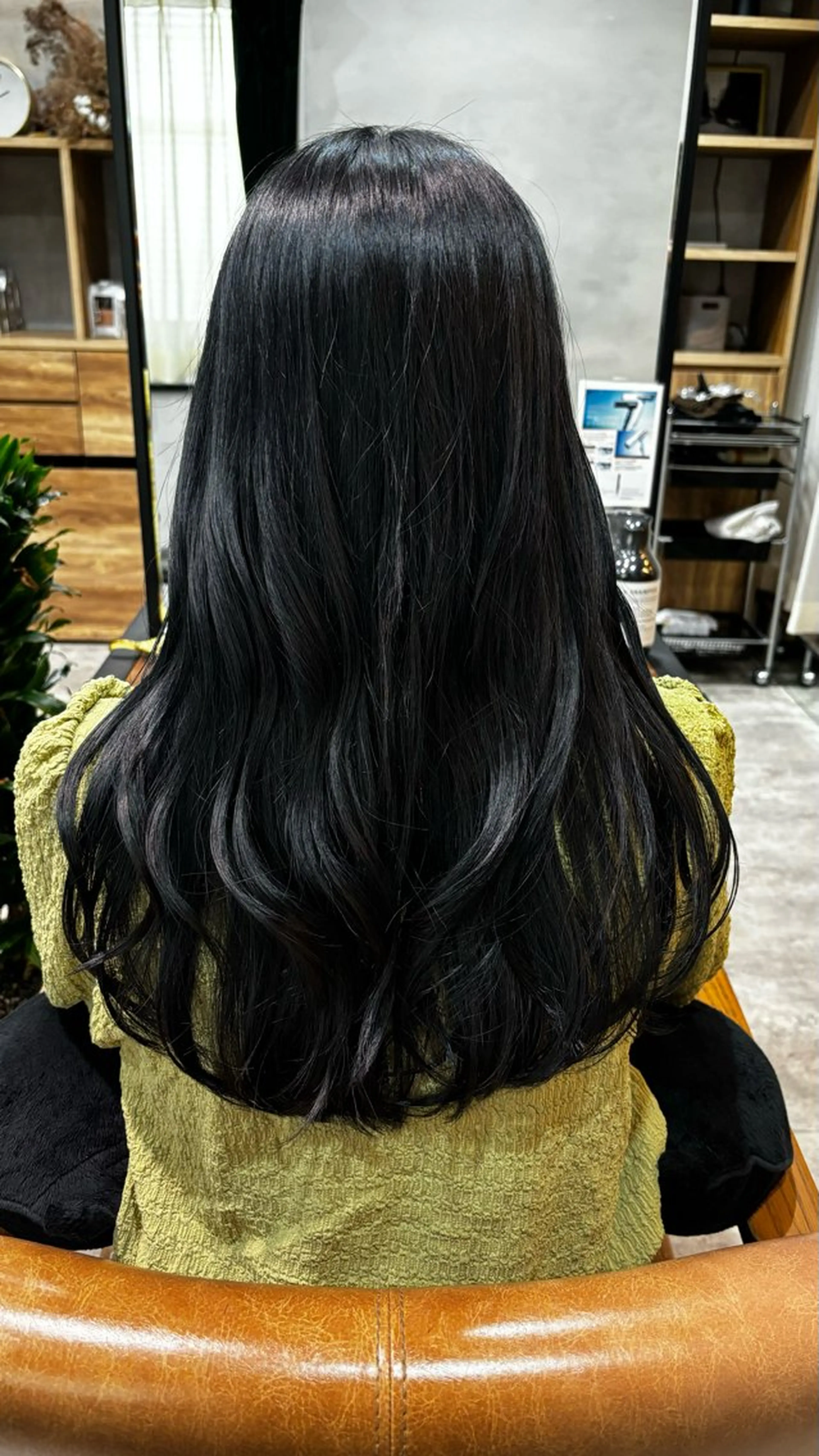 ロング レイヤーカット カット ヘアカラー ﾔﾏｼﾀ ﾘﾘのヘアスタイル