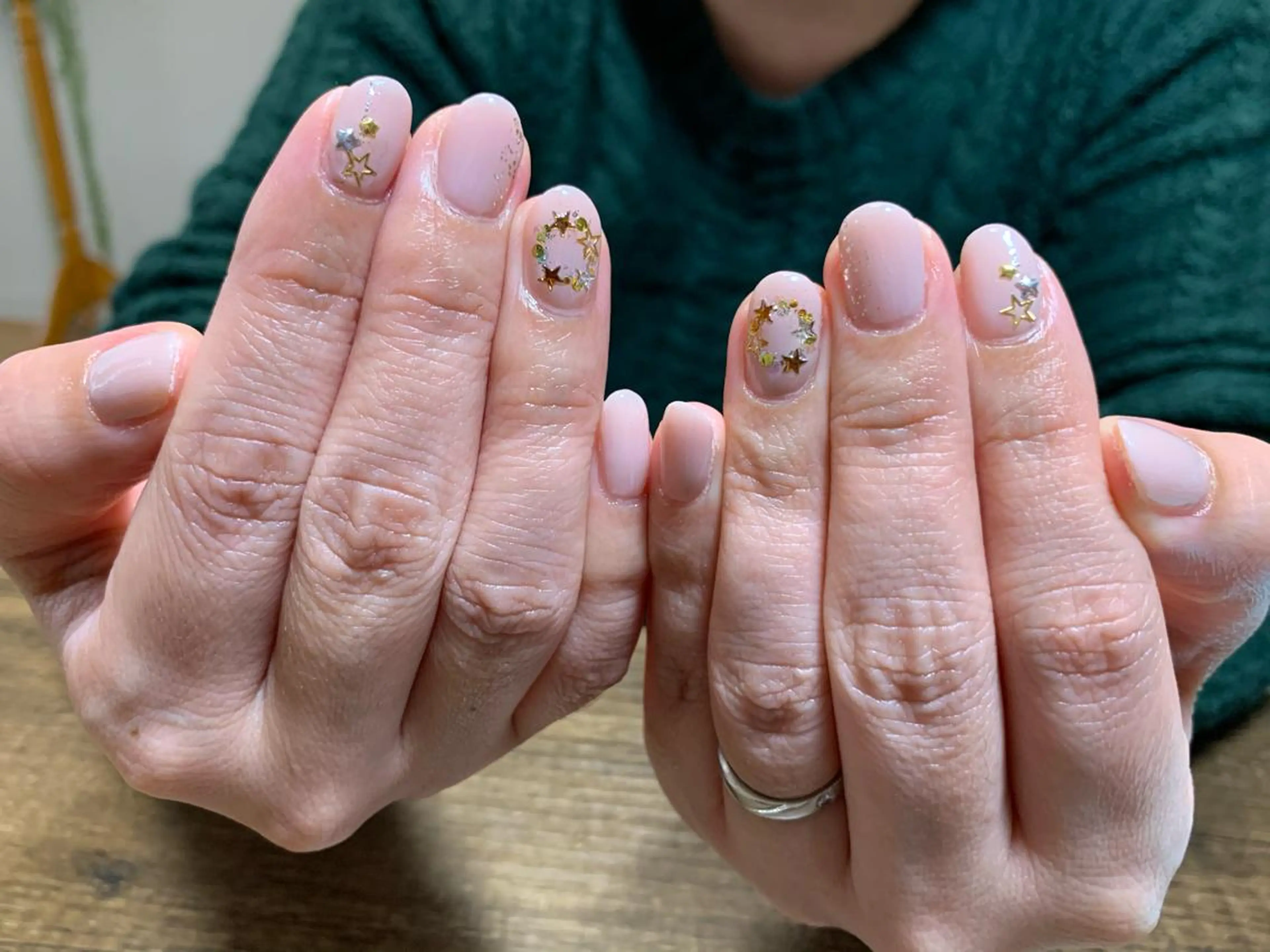 ネイル うる艶♡透明感ネイル Rirashiaのネイルデザイン