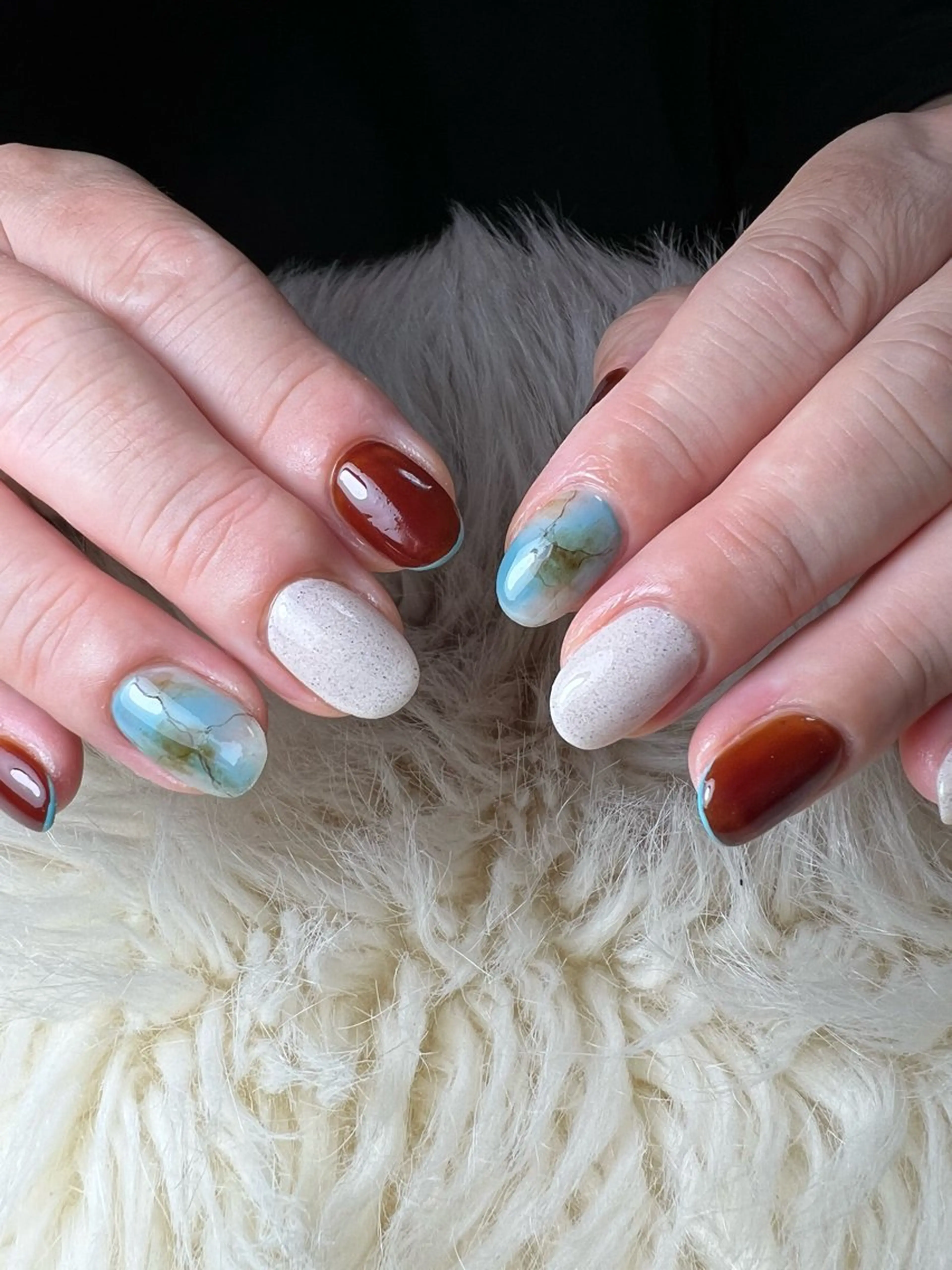 ネイル アートネイル ブラウン ジェルネイル 持ち込み ニュアンスネイル ハンドネイル flowers nailのネイルデザイン