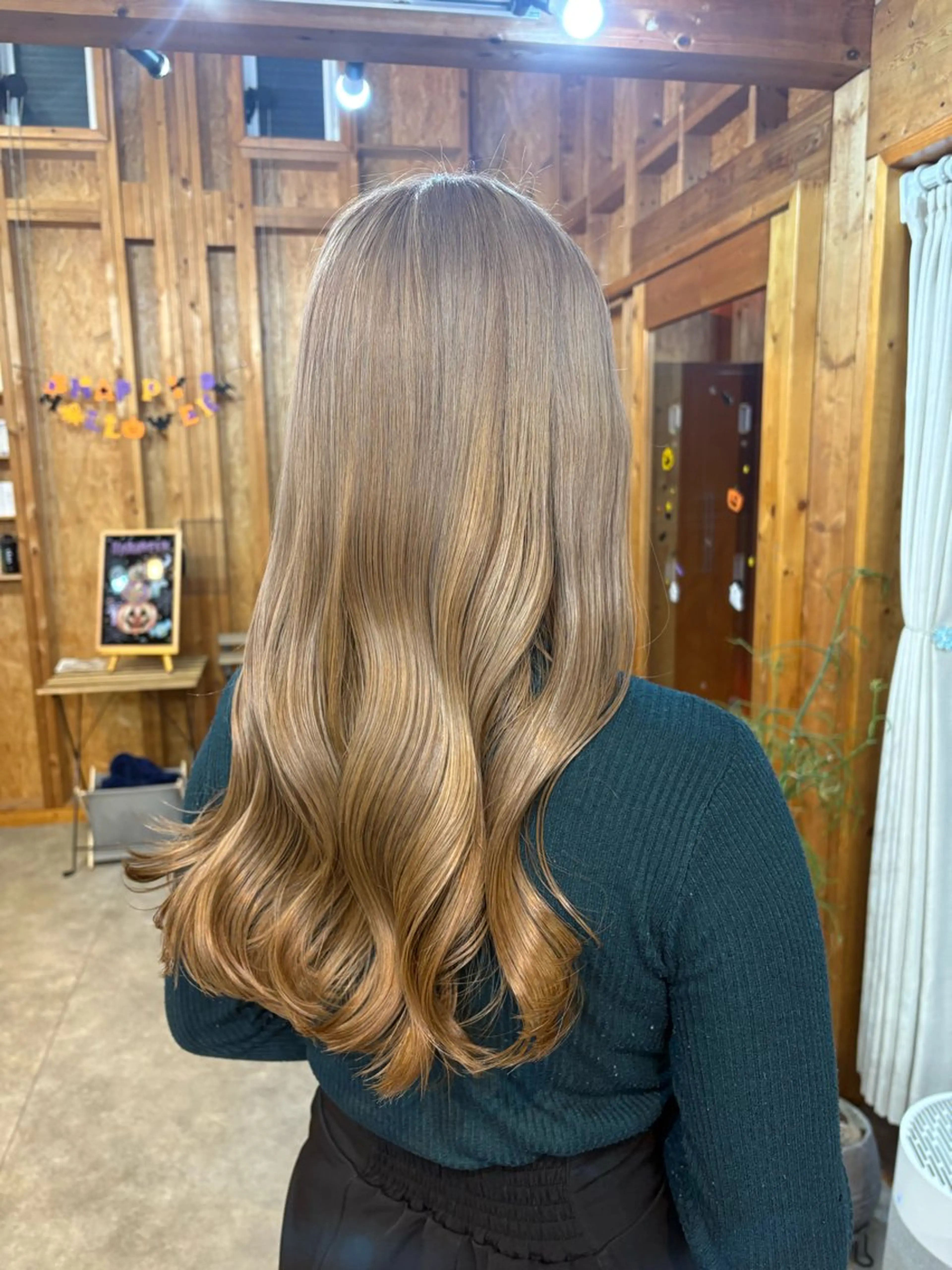 カラー ヘアカラー 🩷推し活カラー ぷつっとボブchiaのヘアスタイル