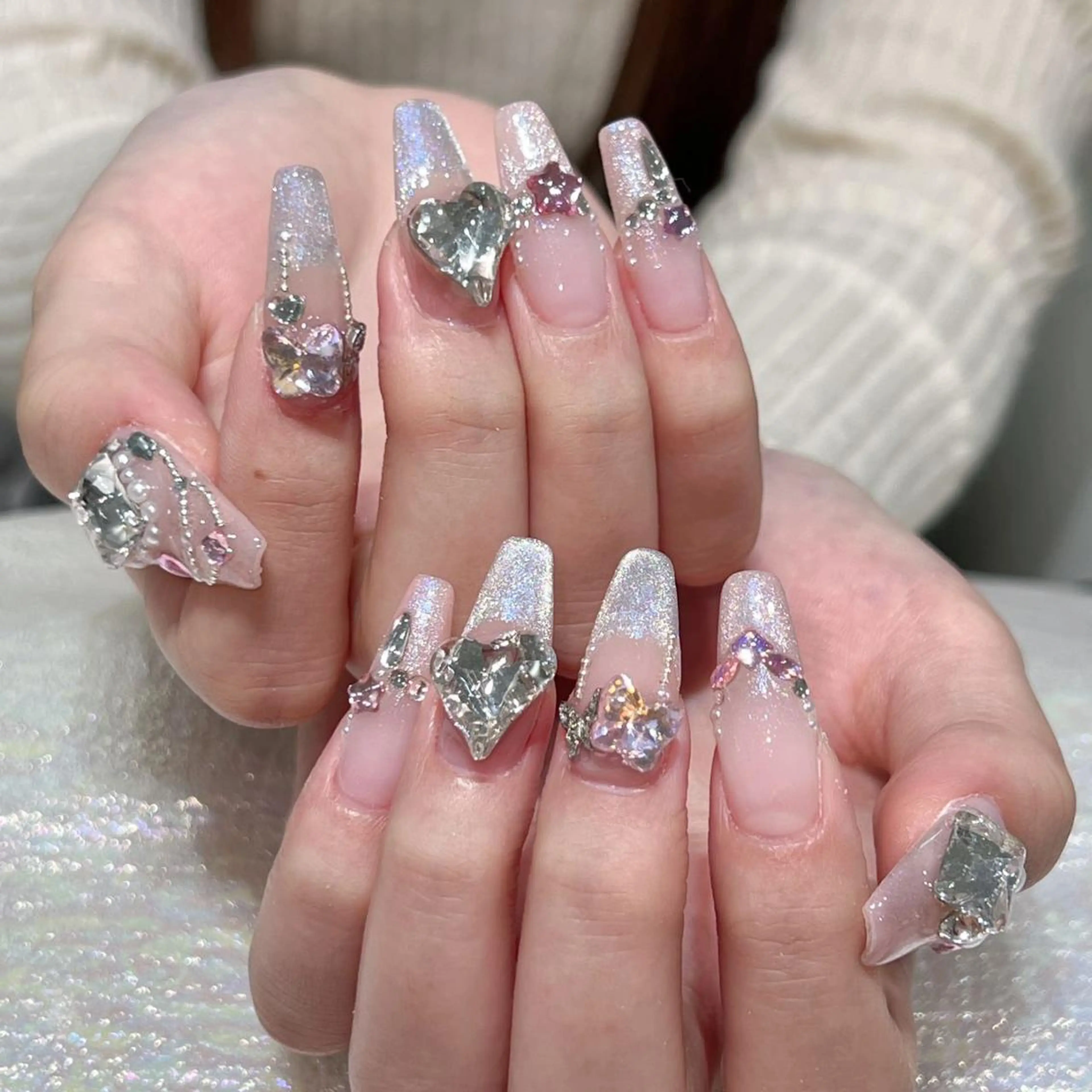 ネイル アートネイル 長さ出し ネイルチップ Queens テイのネイルデザイン