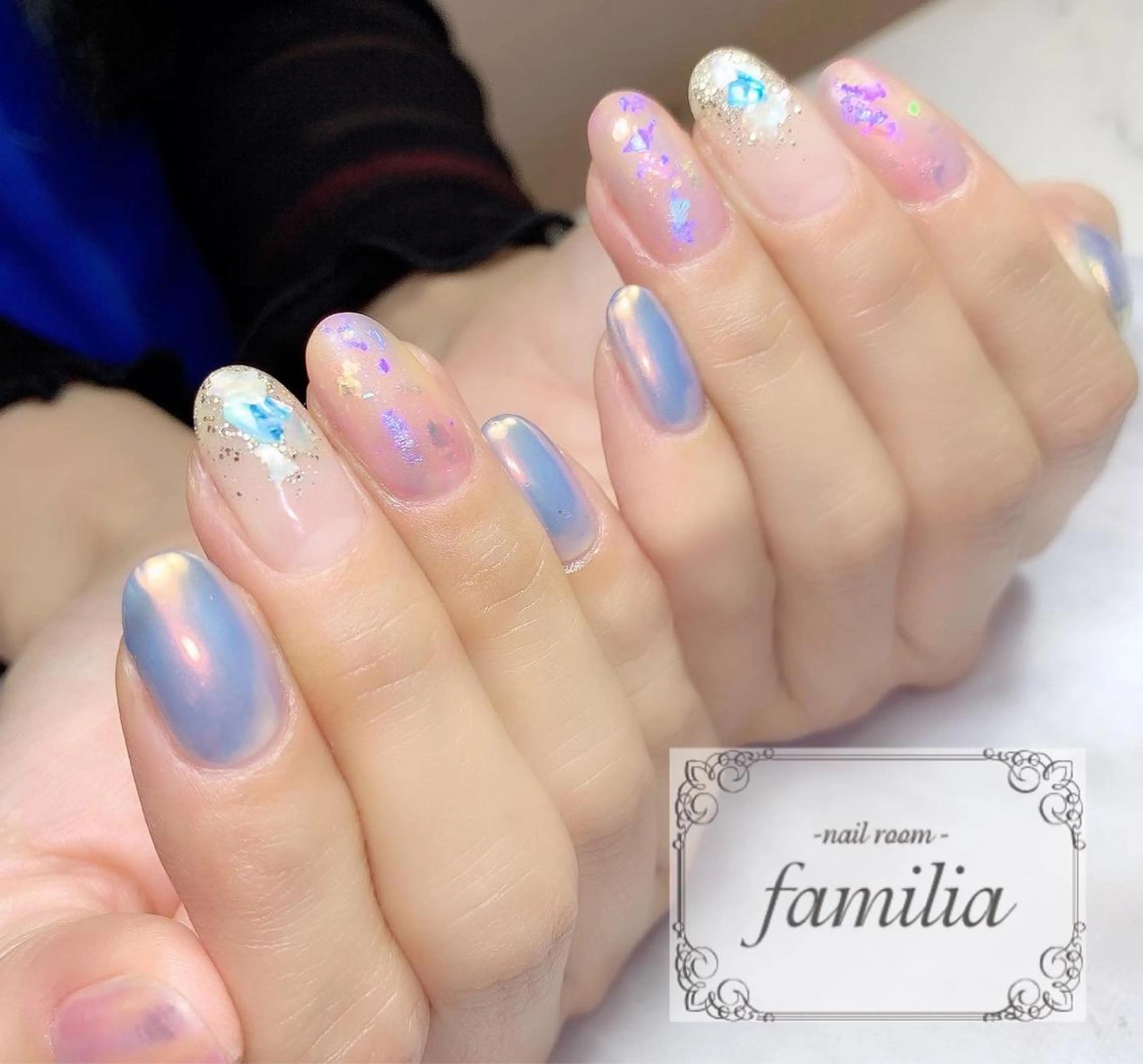 ネイル アートネイル オーロラネイル ハンドネイル -nailroom- familiaのネイルデザイン