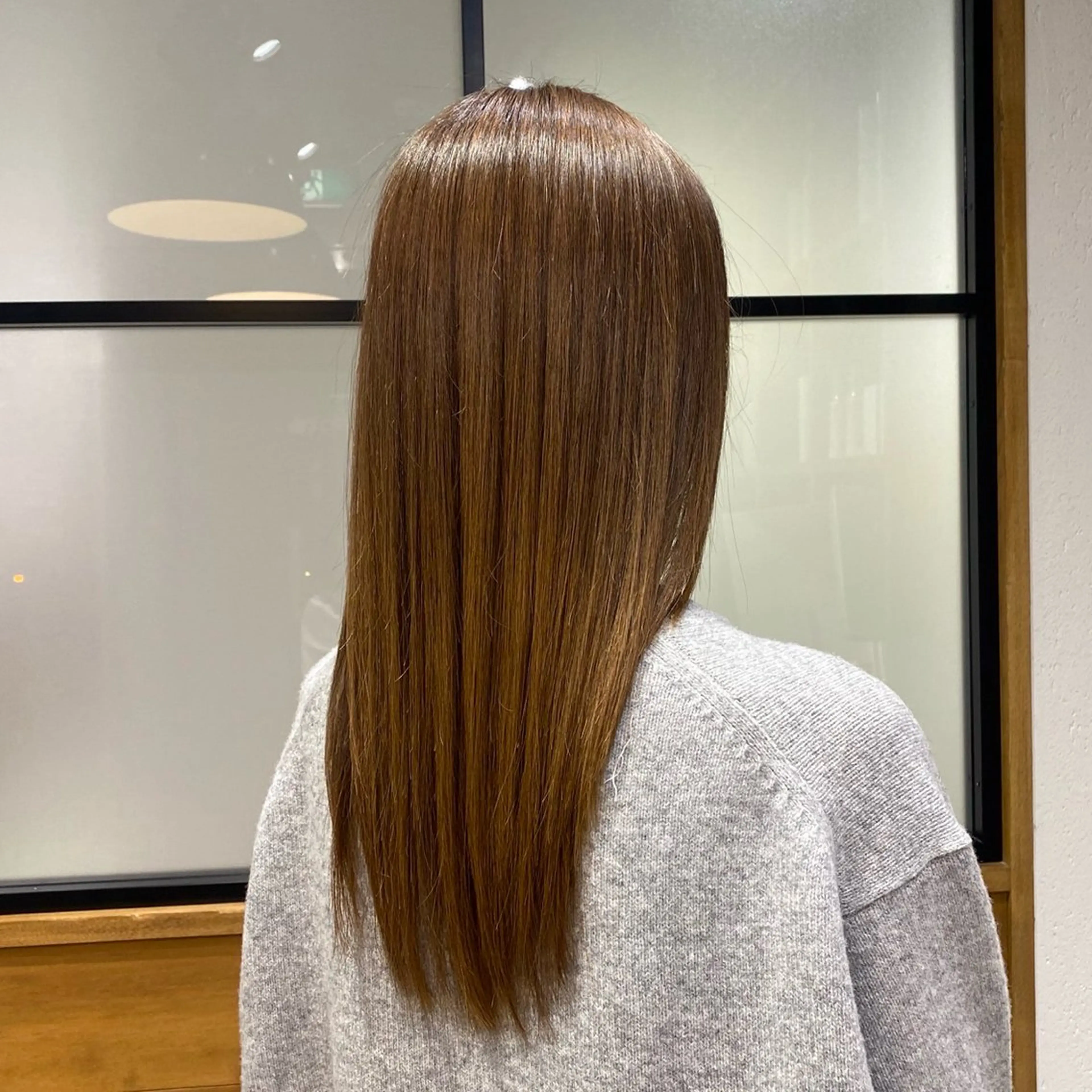 ロング ヘアカラー やなぎさわ はるなのヘアスタイル