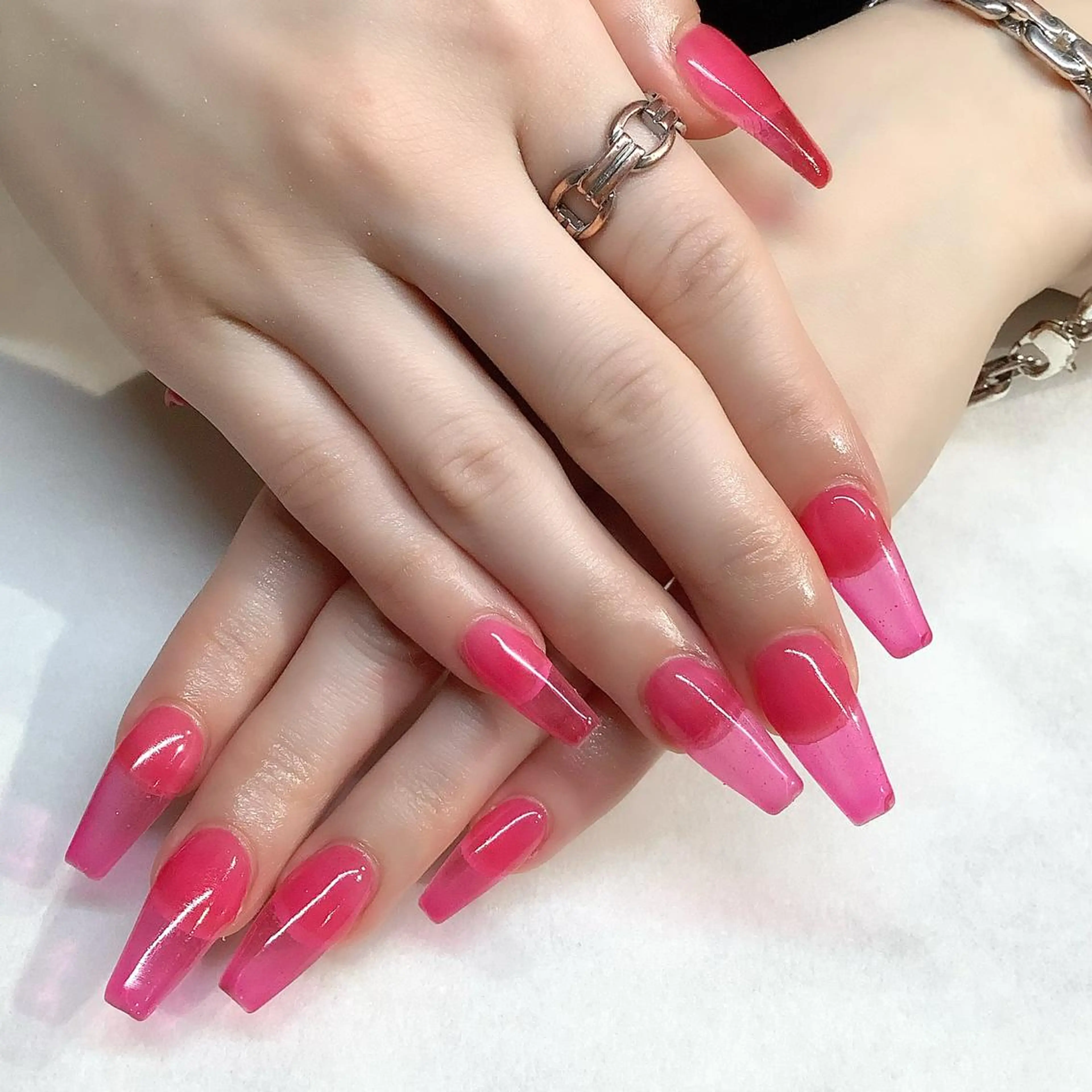 ネイル ハンドネイル 💎🐰 saki. m 🐰💎のネイルデザイン