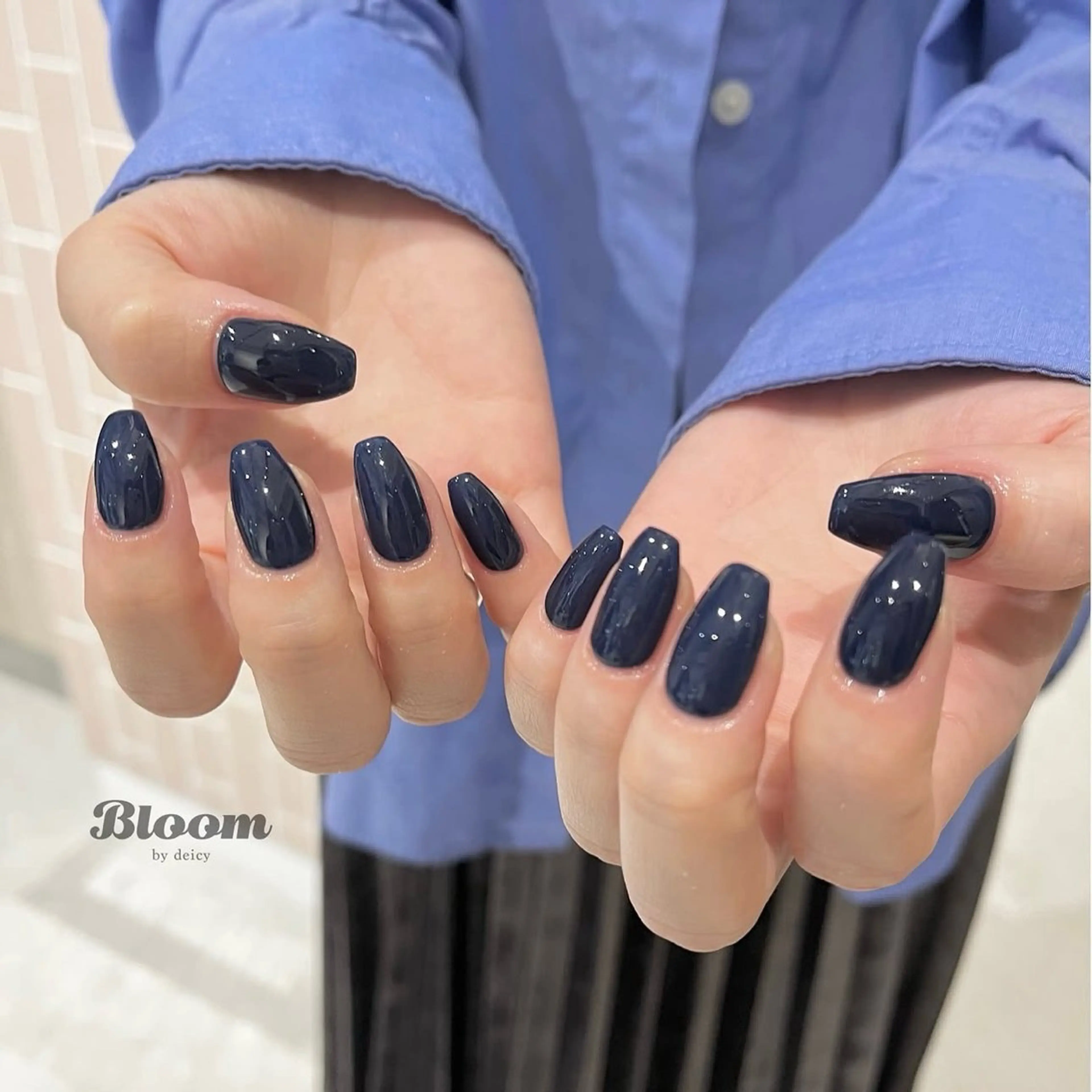 ネイル ネイビー ワンカラーネイル Bloom所属・Bloom yuriのネイルデザイン