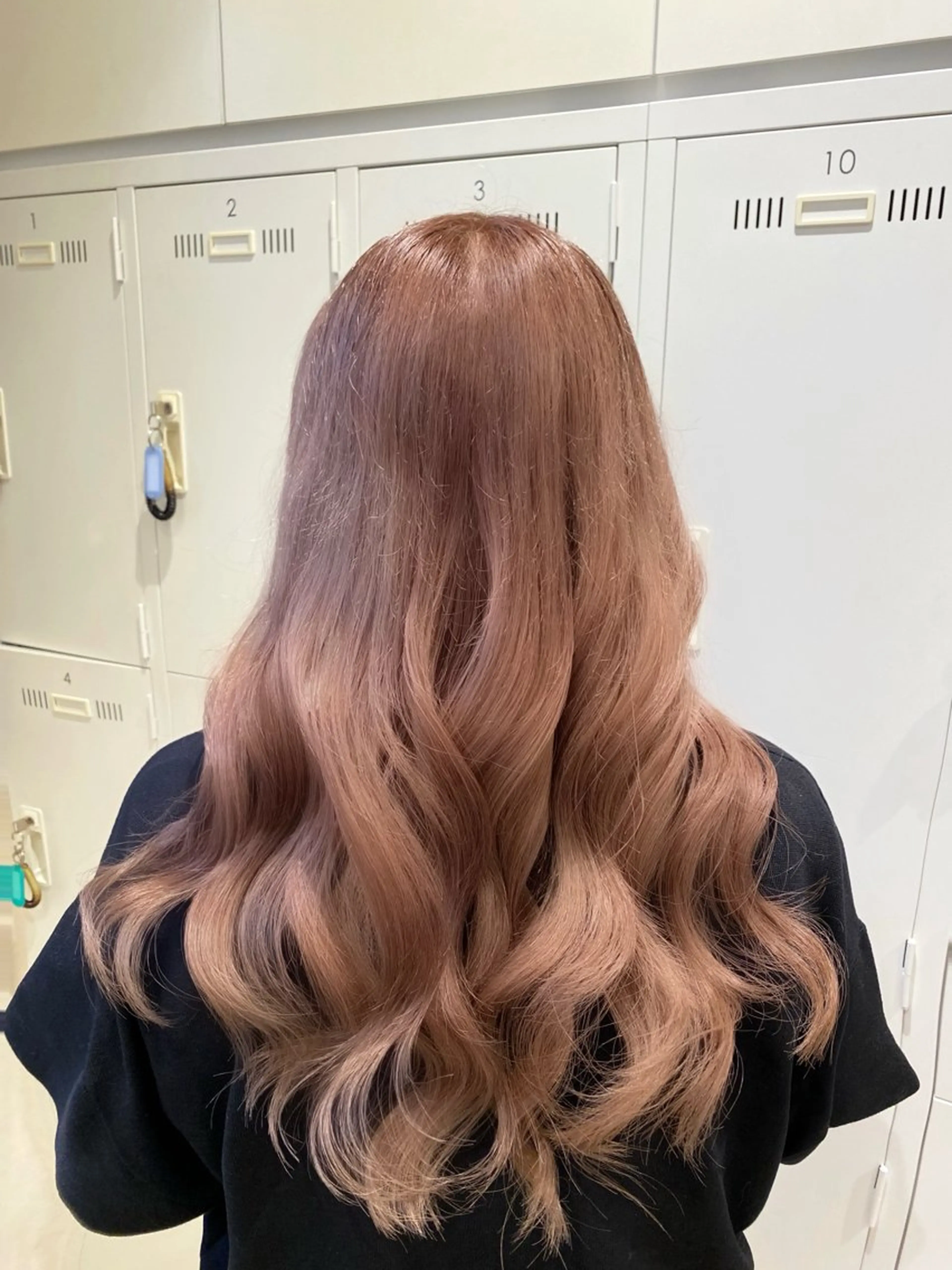 ロング カラー ヘアカラー 𝐲𝐮𝐮𝐦𝐢 エクステ/ 艶カラーのその他イメージ