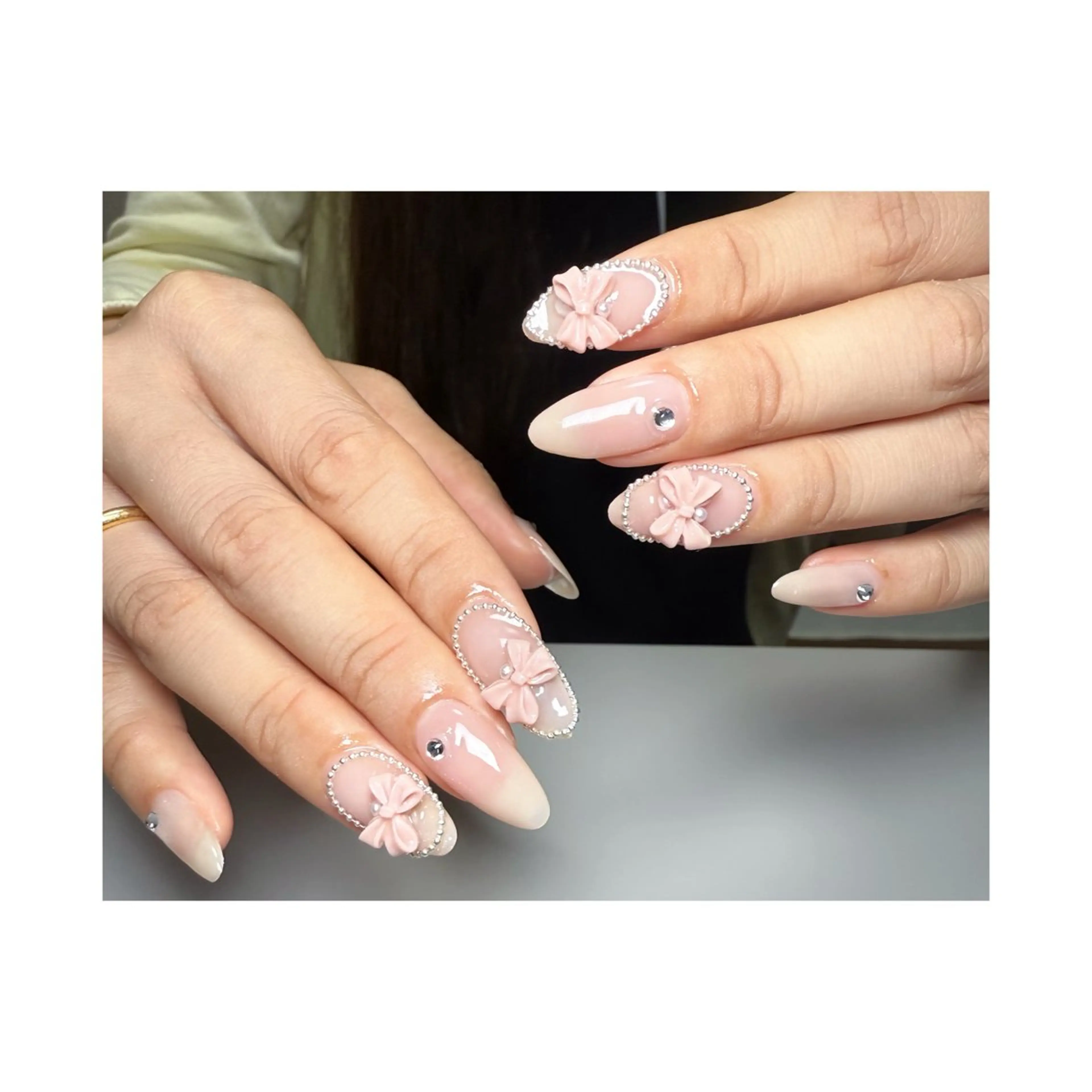 セミロング FLORA NAIL SALON 黄兪榕のネイルデザイン
