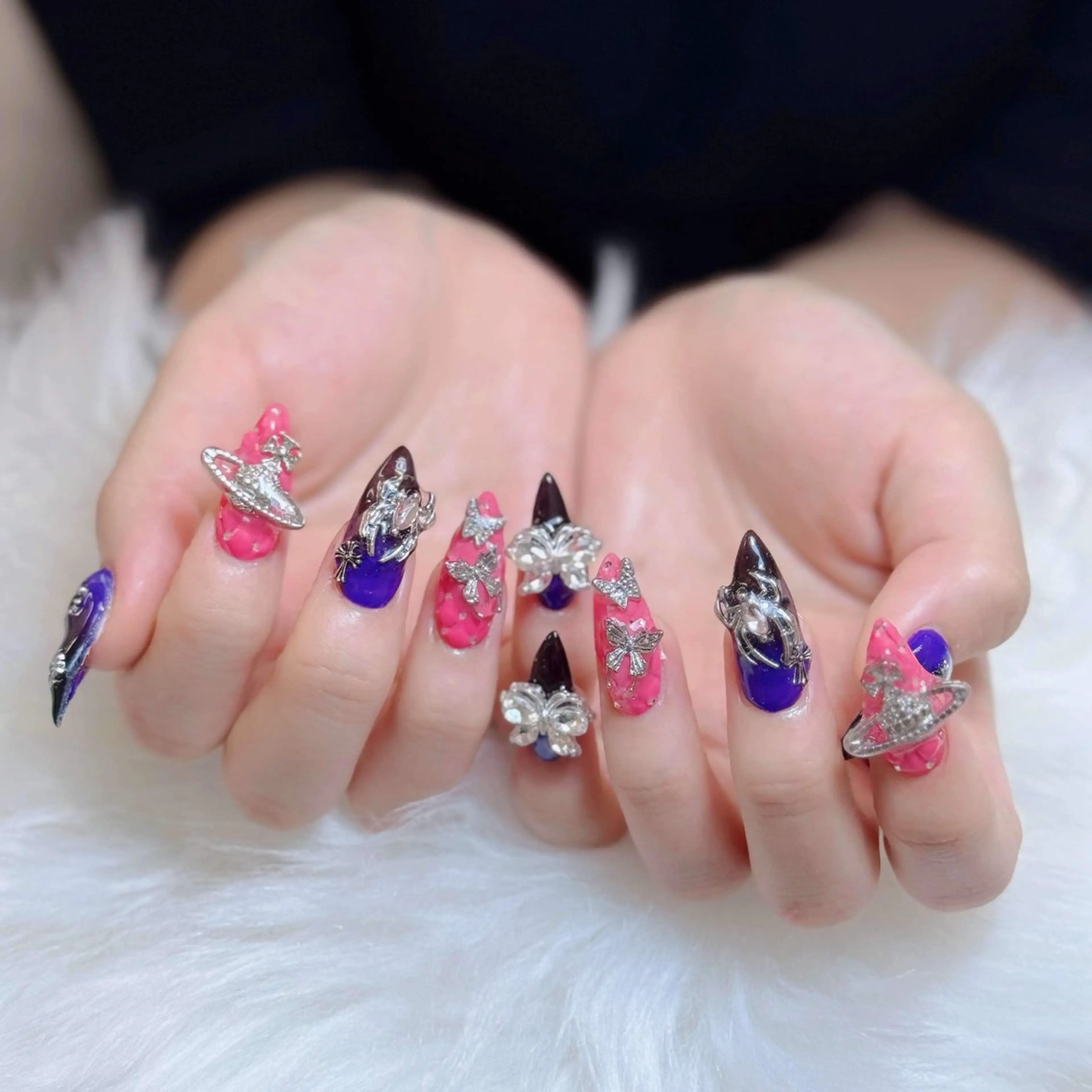 ネイル チークネイル フレンチネイル ジェルネイル ガラスフレンチ 韓国ネイル ハンドネイル ハンドケア Anh Nail 歌舞伎町のネイルデザイン